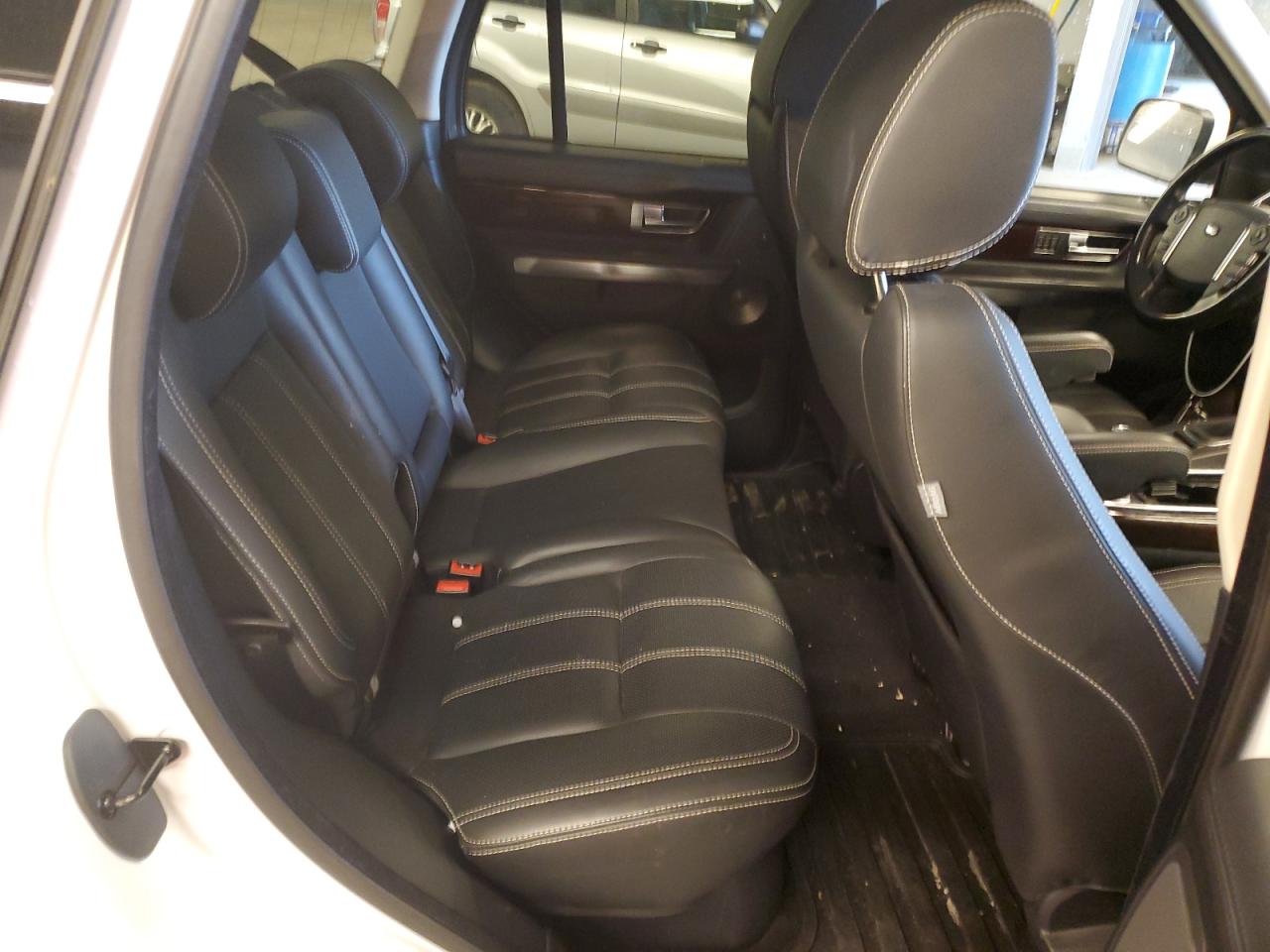 2011 Land Rover Range Rover Sport Lux VIN: SALSK2D44BA272827 Lot: 66138644