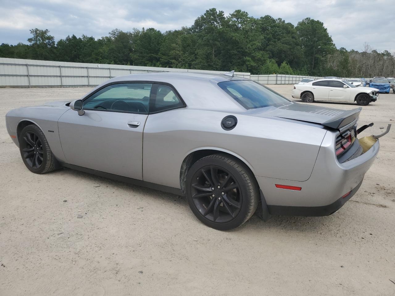 2C3CDZBT8GH119485 2016 DODGE CHALLENGER - Image 2