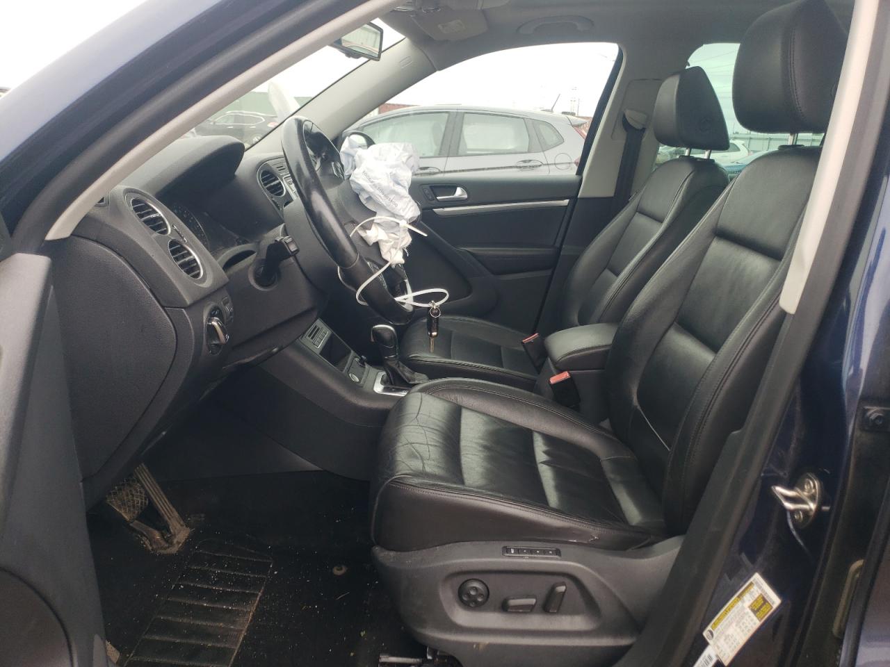 WVGBV3AX1DW599156 2013 Volkswagen Tiguan S