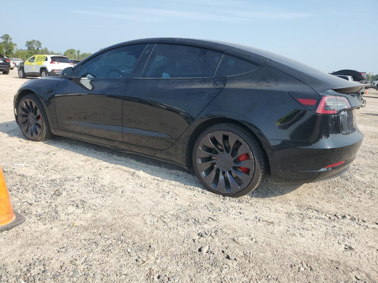 5YJ3E1EC9NF170583 2022 TESLA MODEL 3 - Image 2