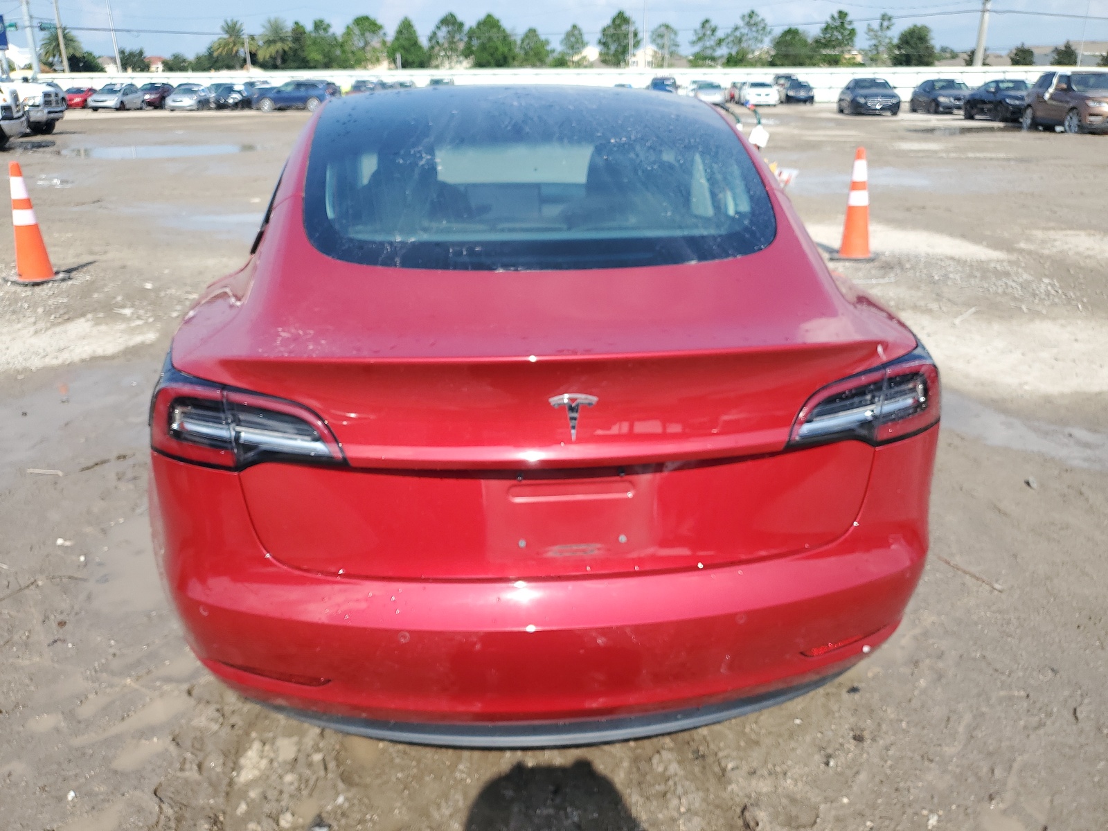 5YJ3E1EA3JF118231 2018 Tesla Model 3