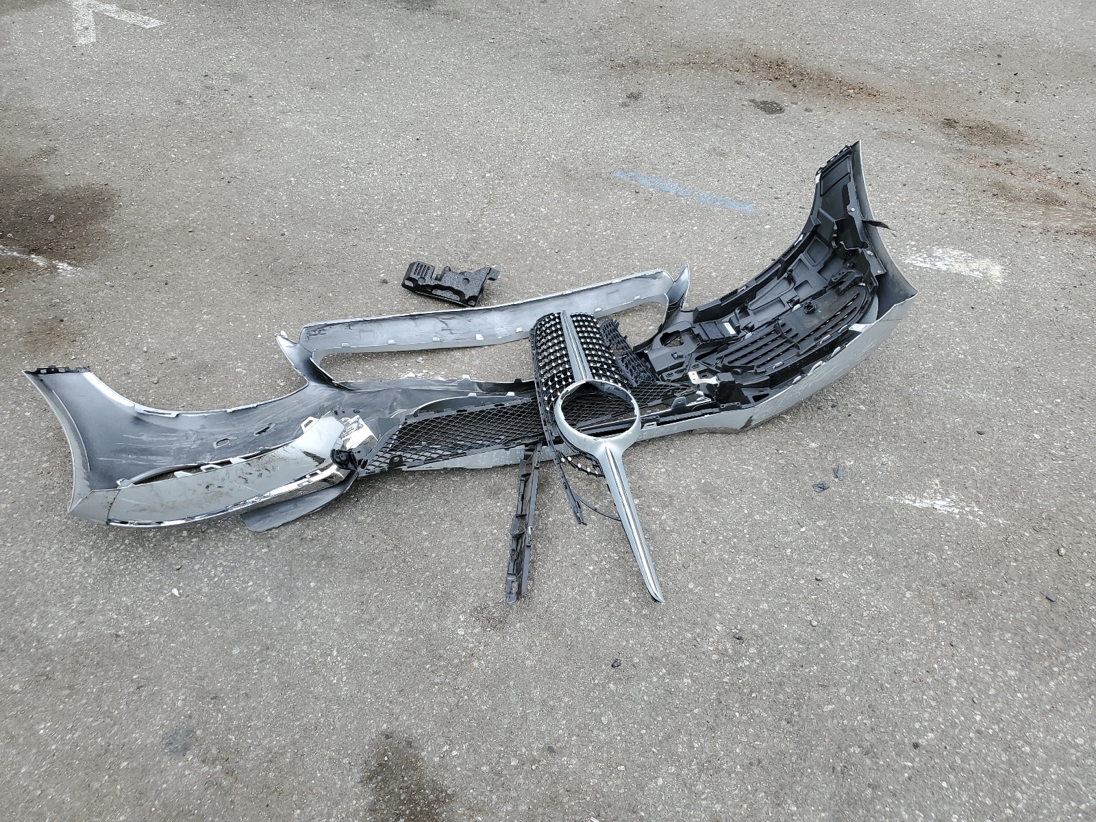 WDDWK4JB1JF749826 2018 Mercedes-Benz C 300