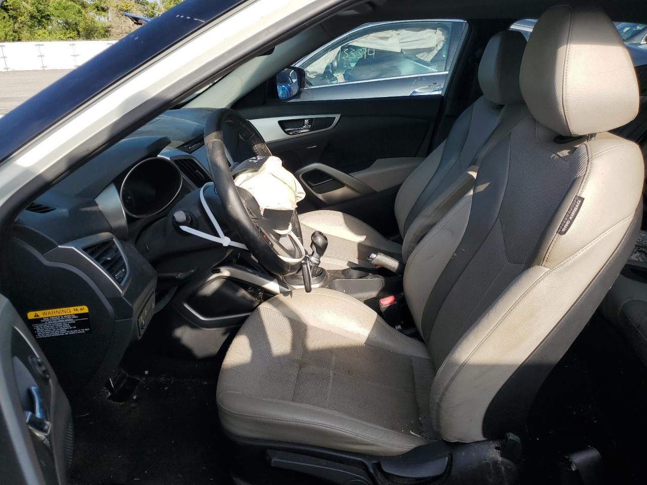 2013 Hyundai Veloster VIN: KMHTC6AD6DU084666 Lot: 67053394