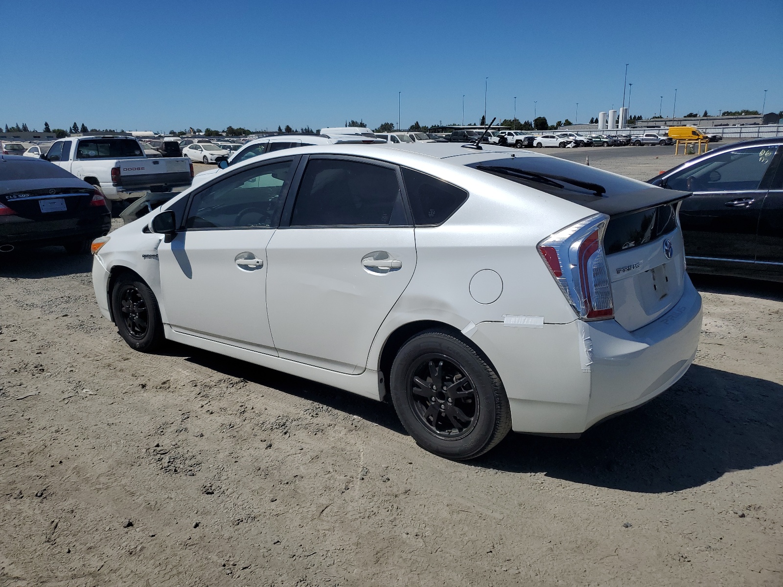 JTDKN3DU7E0375013 2014 Toyota Prius