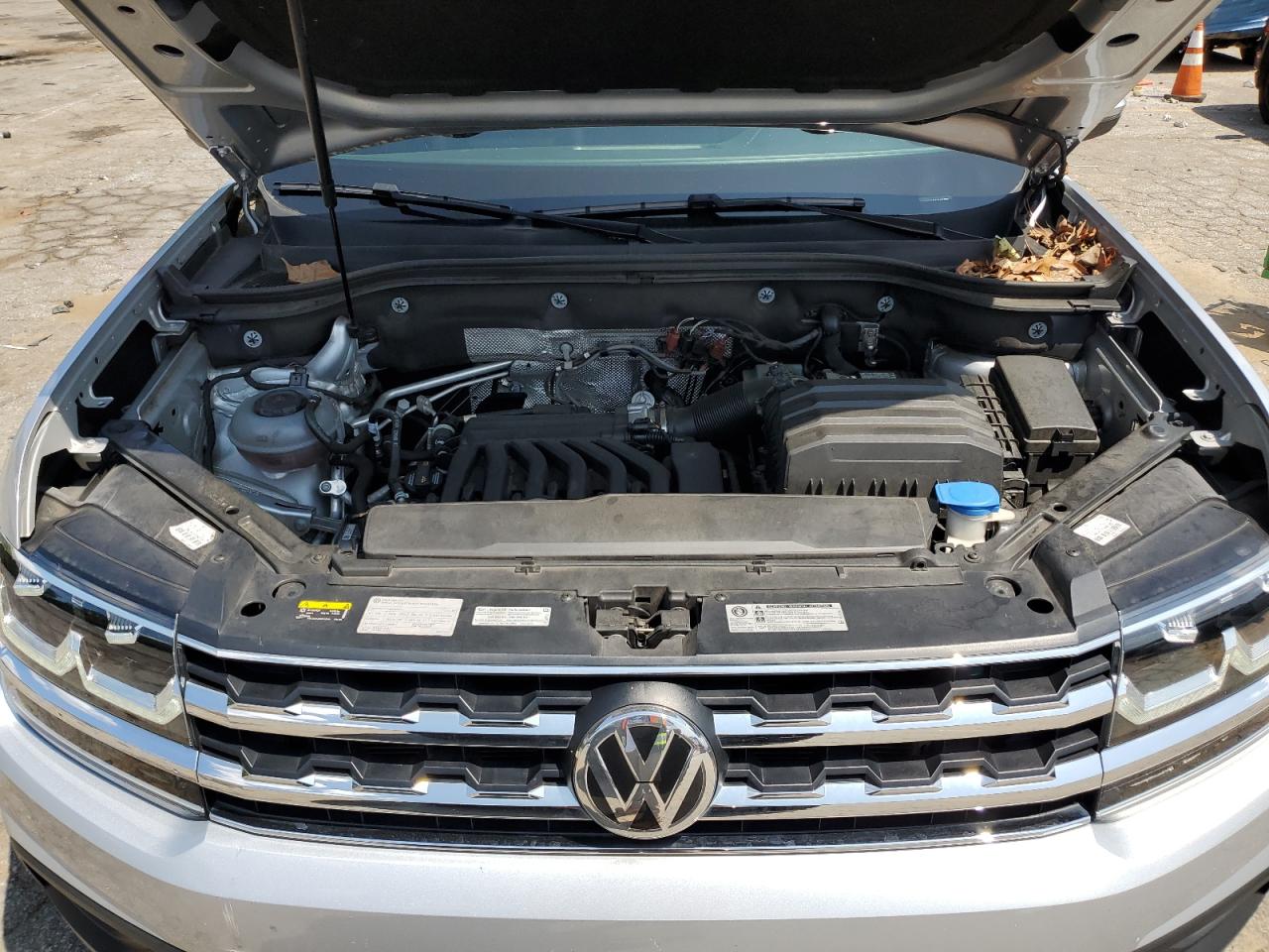 1V2DR2CA1JC537692 2018 Volkswagen Atlas Se