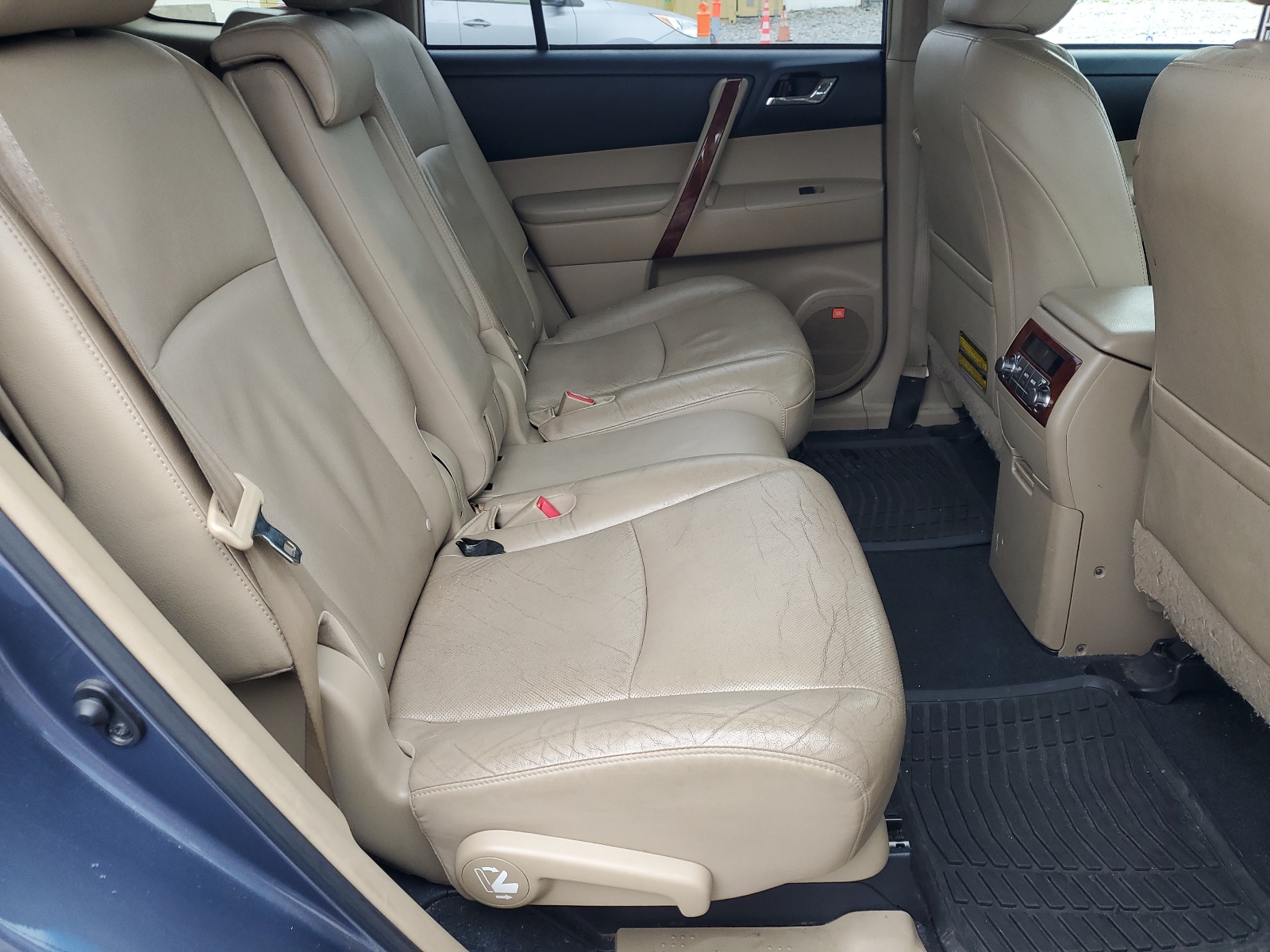 JTEDC3EH5B2003732 2011 Toyota Highlander Hybrid Limited