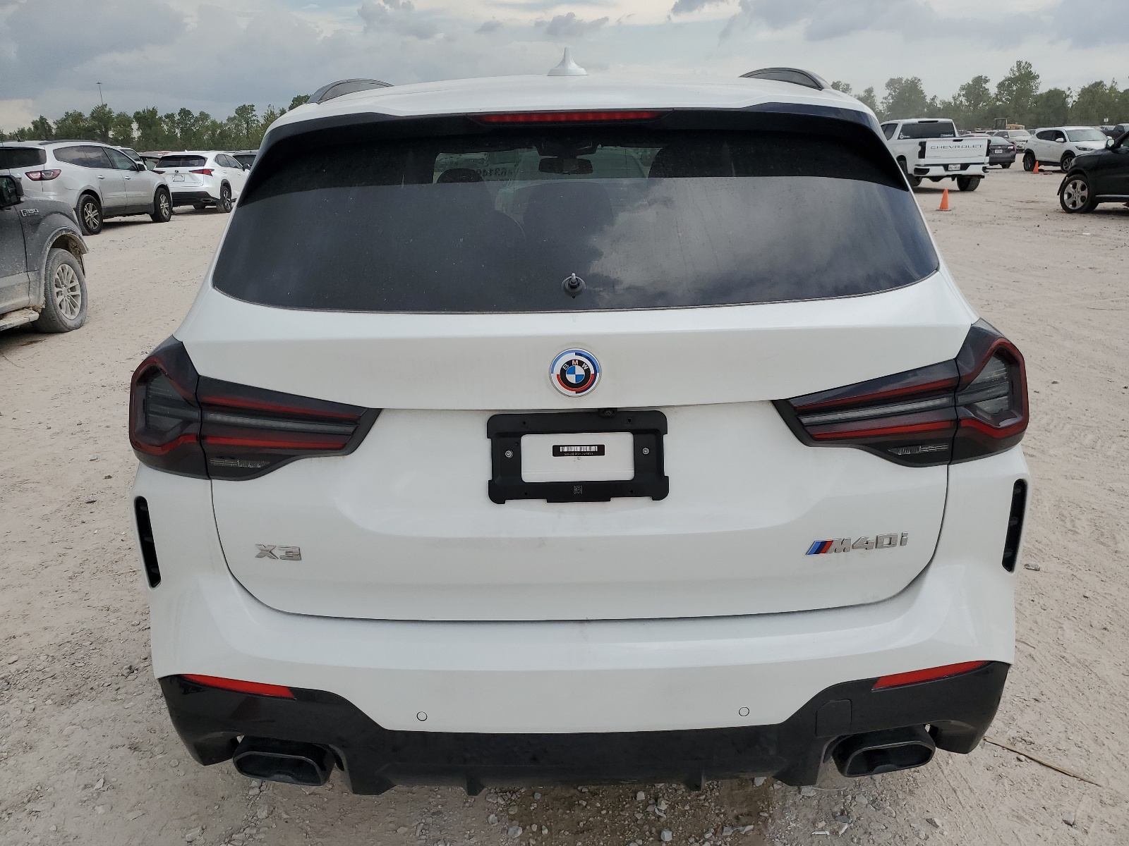 5UX83DP04N9M74025 2022 BMW X3 M40I