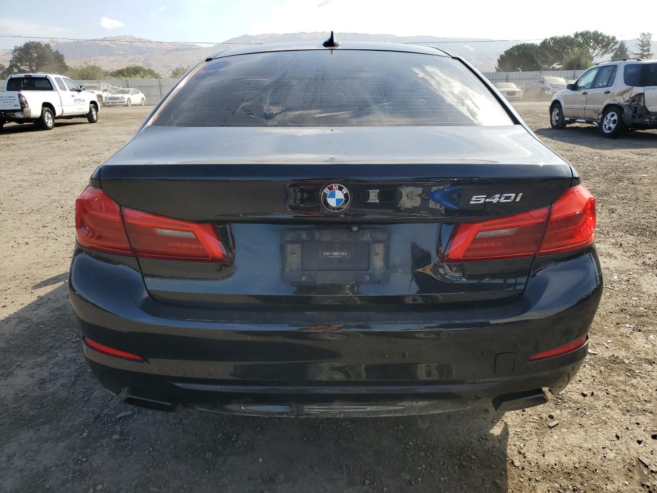 WBAJE5C56JG918187 2018 BMW 540 I