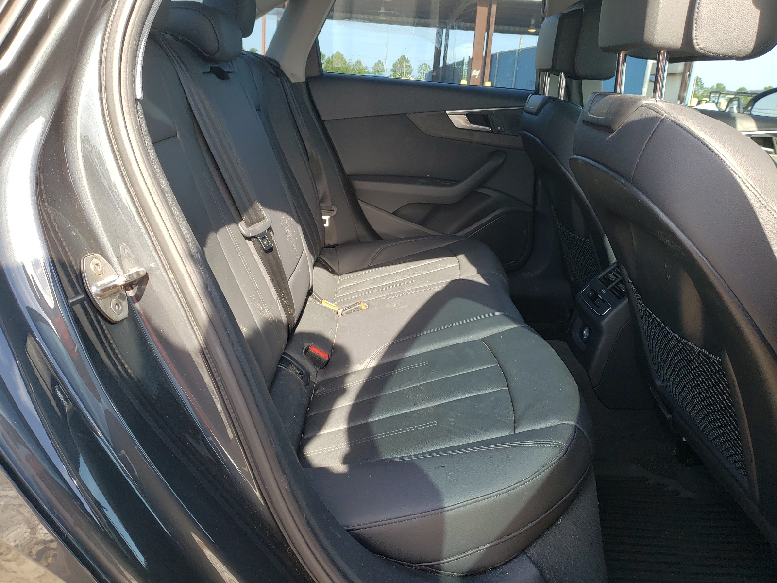 WAUKMAF43JA123118 2018 Audi A4 Premium