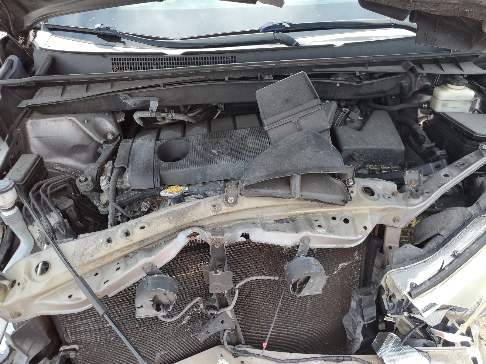 5TDZARFH5FS012270 2015 Toyota Highlander Le