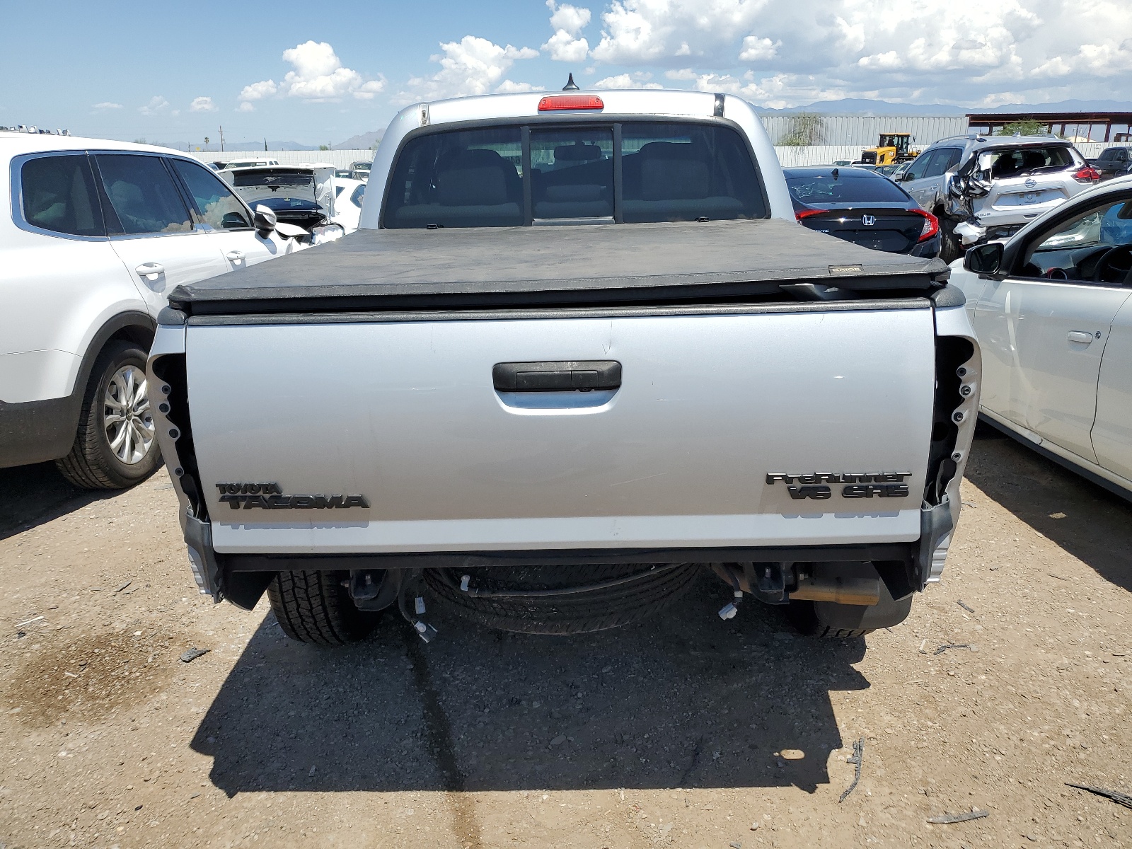 5TFJU4GN6CX015647 2012 Toyota Tacoma Double Cab Prerunner