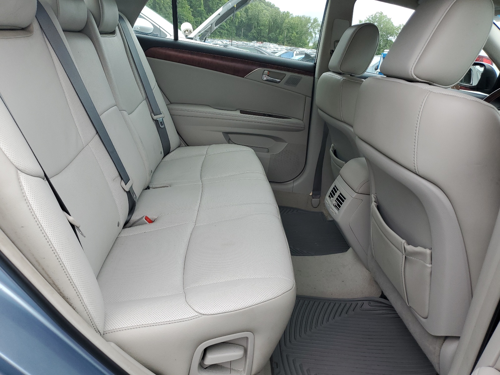 4T1BK3DB2BU439109 2011 Toyota Avalon Base