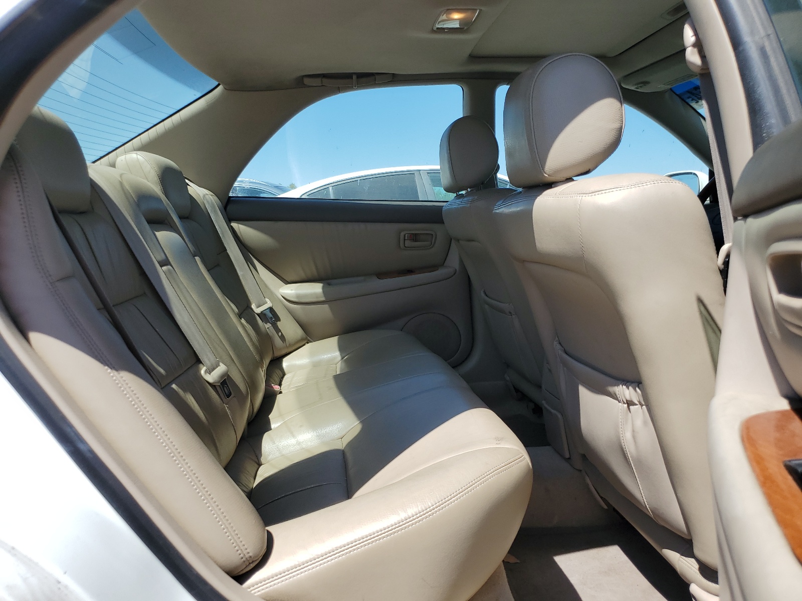 JT8BF28G9Y0262873 2000 Lexus Es 300