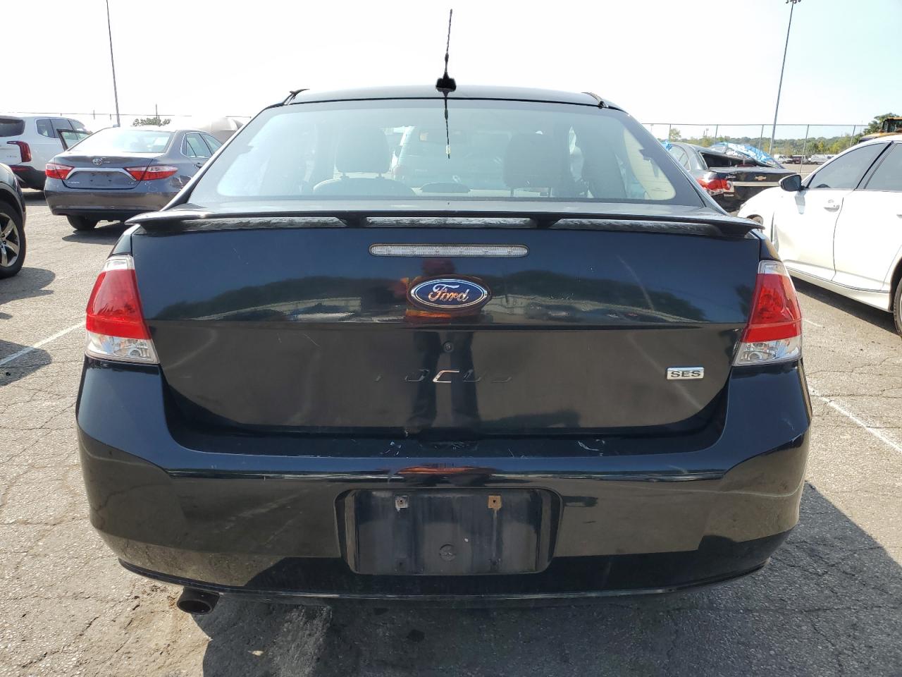 2008 Ford Focus Se VIN: 1FAHP33N48W143541 Lot: 68796404