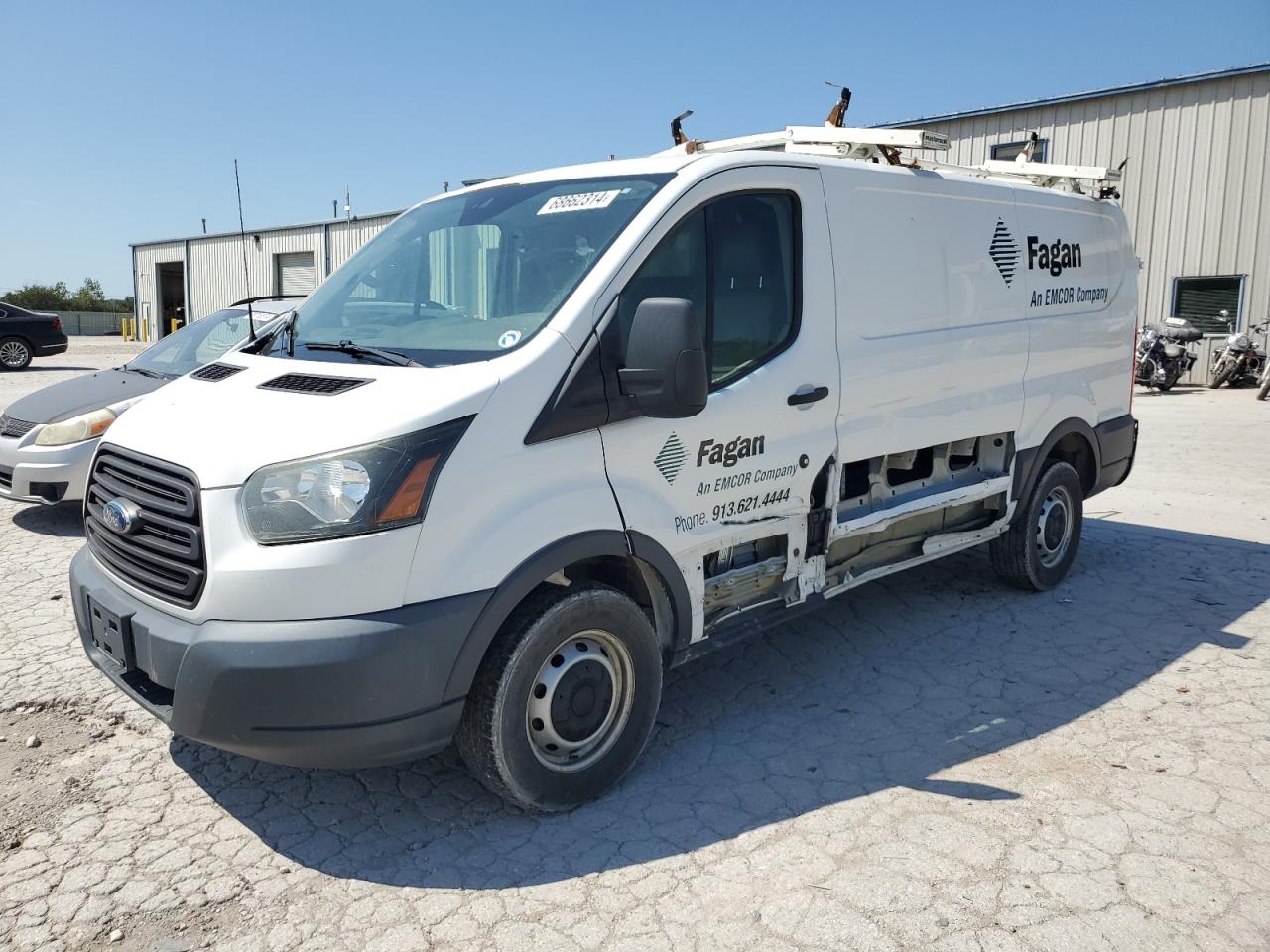 2015 Ford Transit T-250 for Sale in Kansas City, KS - Side