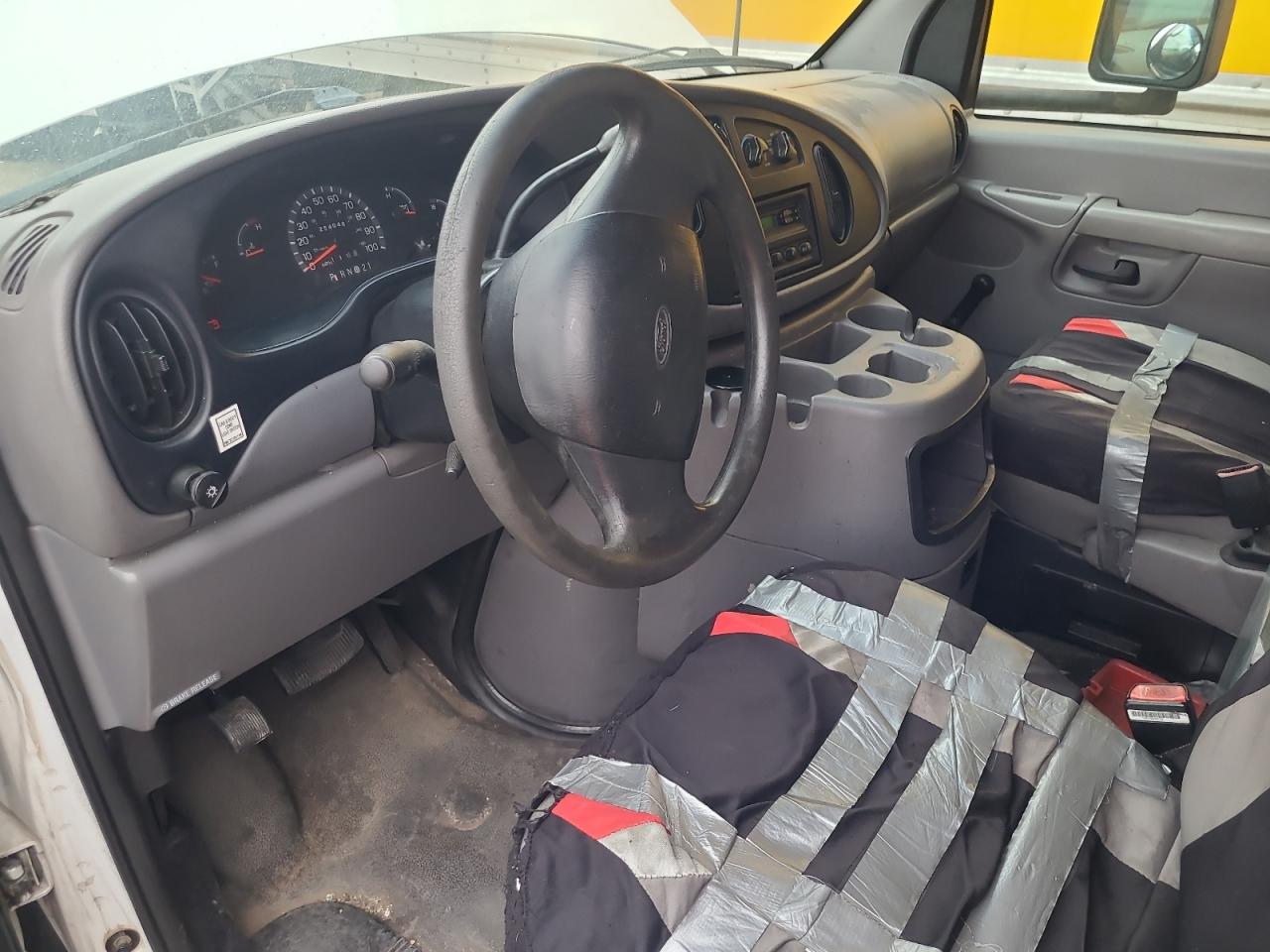 2002 Ford Econoline E350 Super Duty Cutaway Van VIN: 1FDWE35L82HA93723 Lot: 65829104