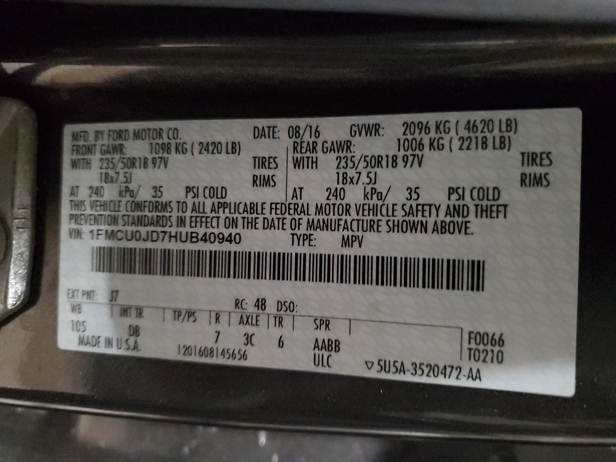 1FMCU0JD7HUB40940 2017 Ford Escape Titanium