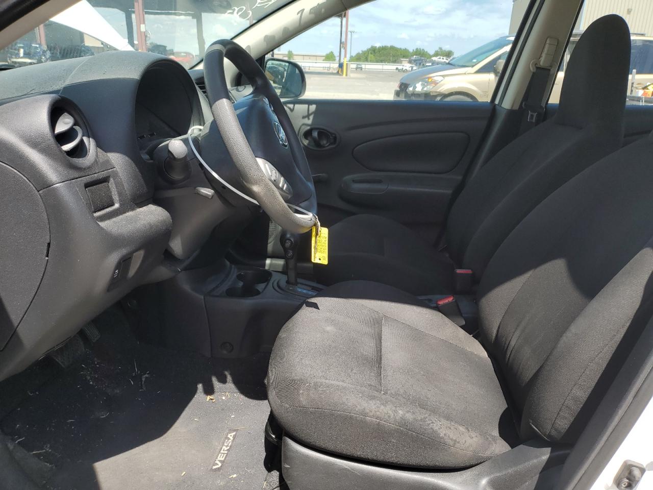 3N1CN7APXFL929744 2015 Nissan Versa S