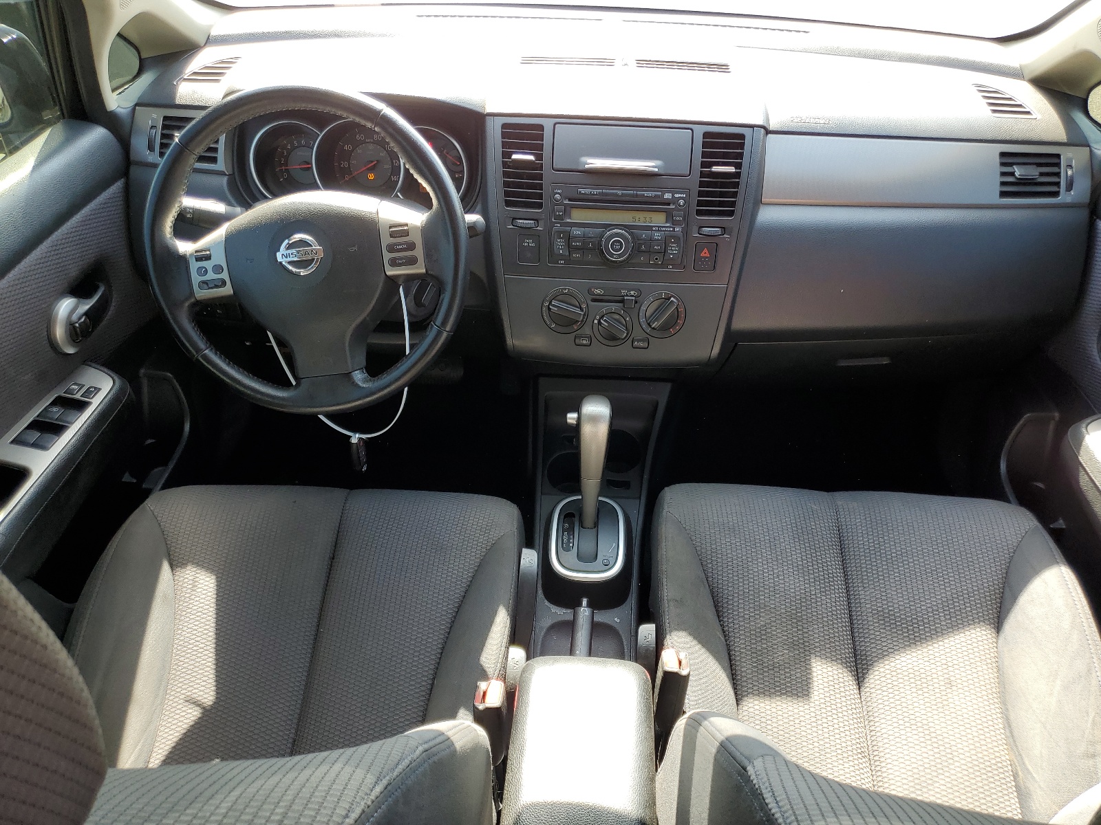 3N1BC13E38L443094 2008 Nissan Versa S