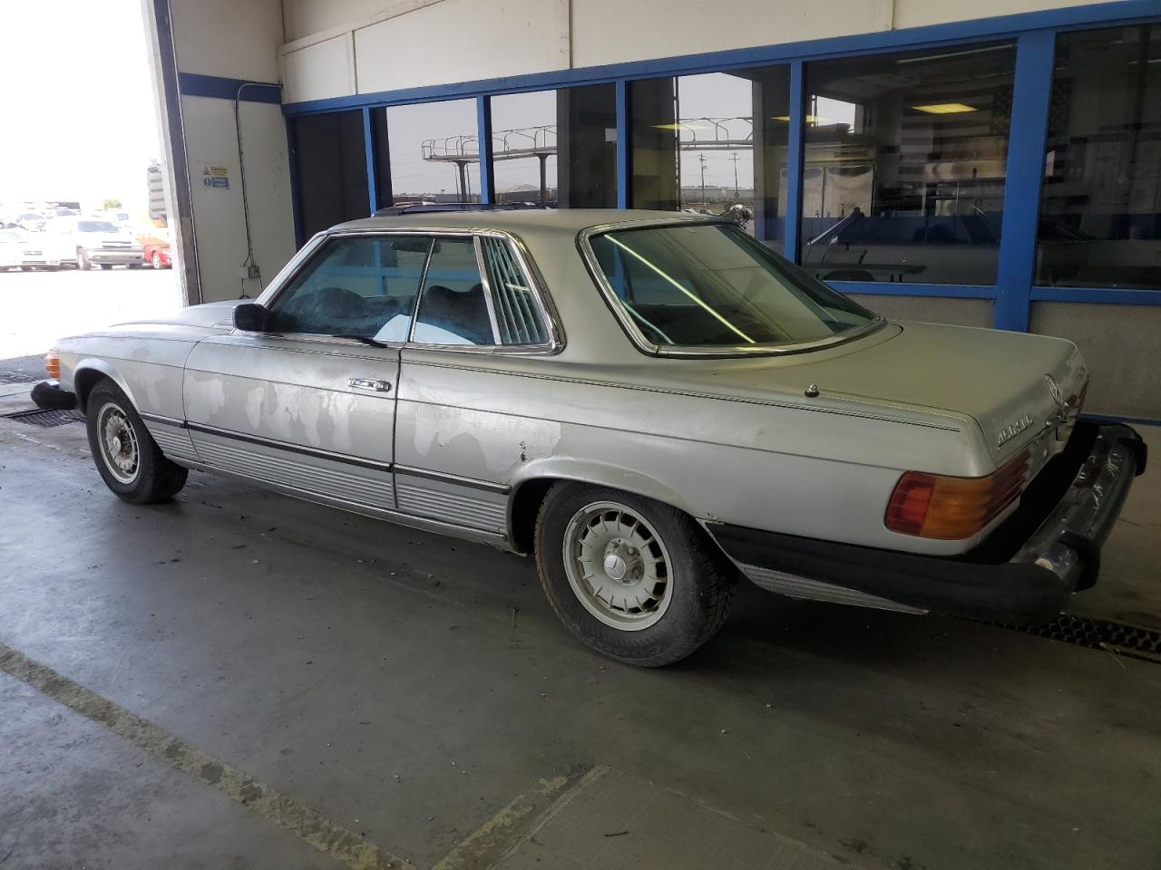 1975 Mercedes-Benz 450 Slc VIN: 10702412009347 Lot: 65760904