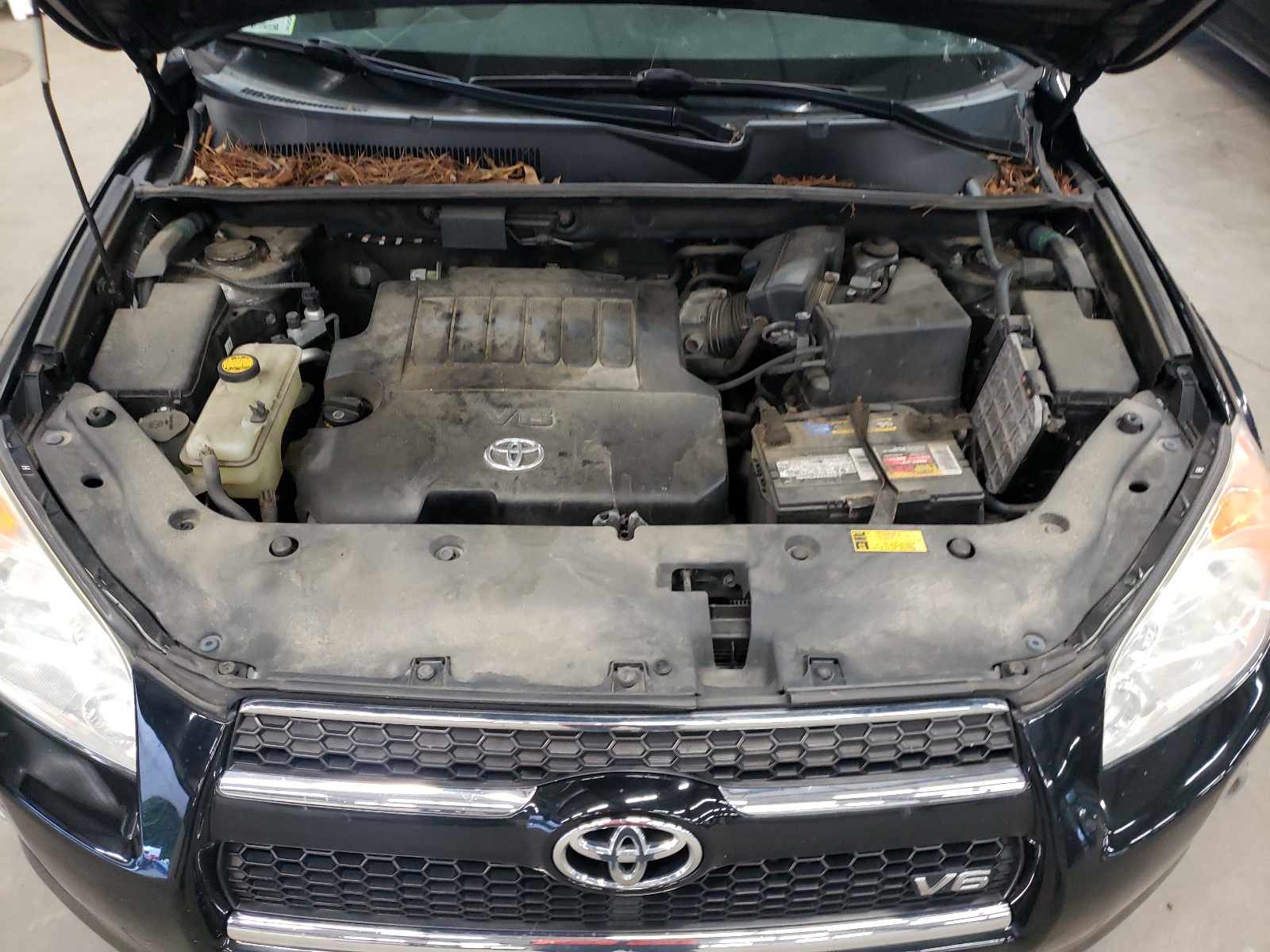 2T3DK4DV9BW054002 2011 Toyota Rav4 Limited