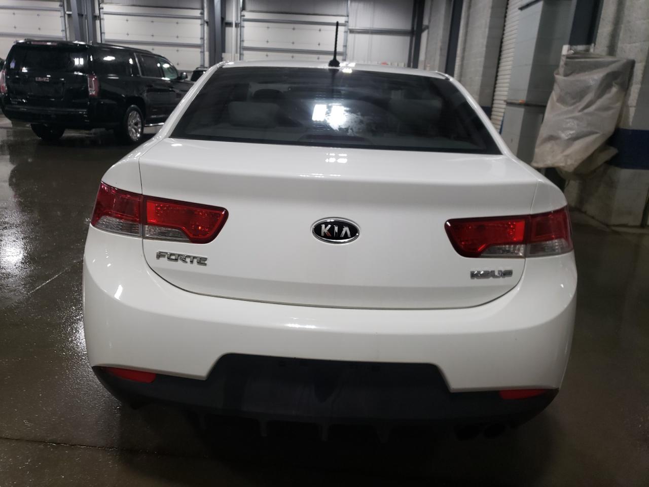 2010 Kia Forte Ex VIN: KNAFU6A24A5117910 Lot: 69196914