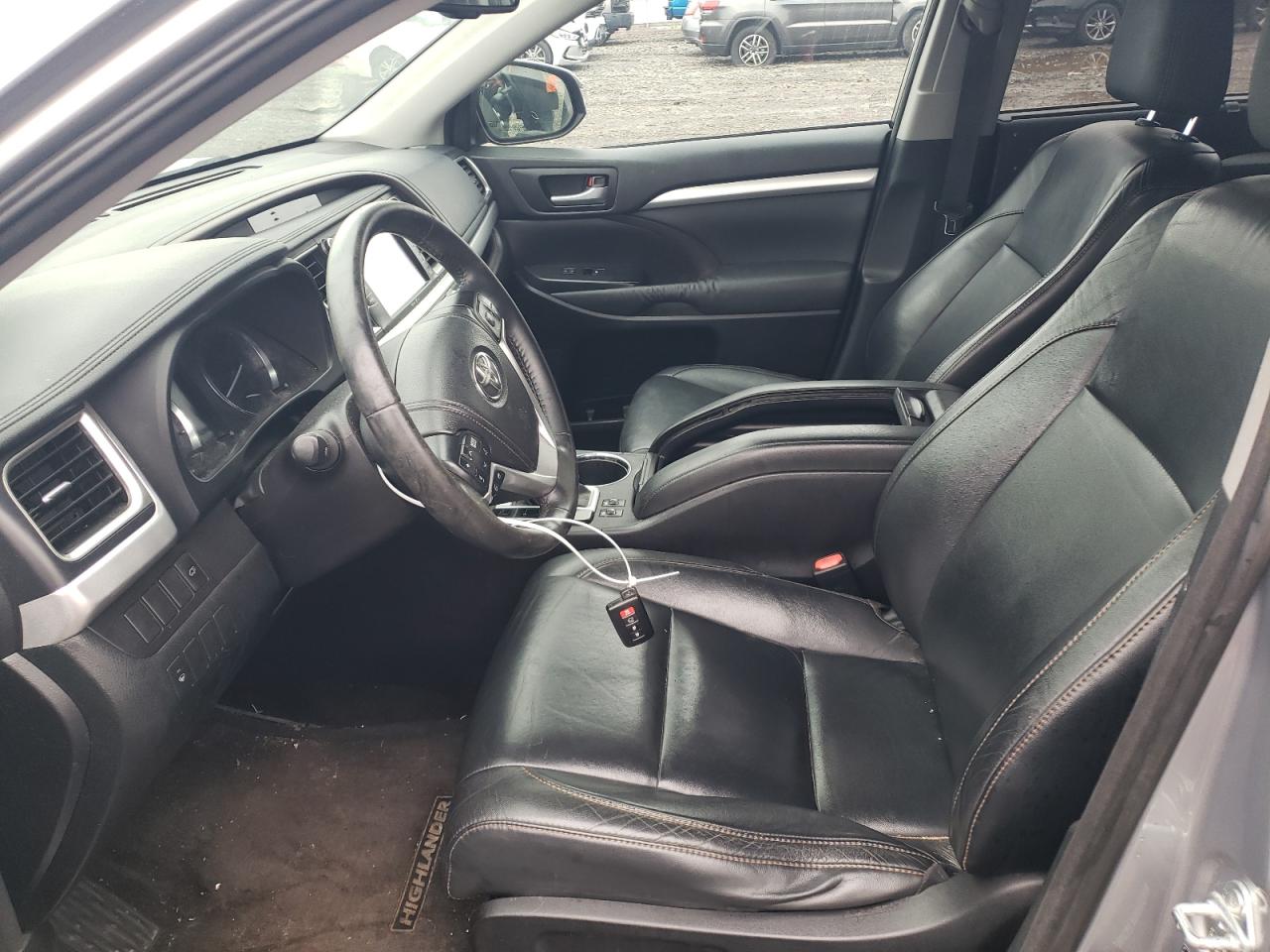 2014 Toyota Highlander Xle VIN: 5TDJKRFH8ES047183 Lot: 65909194