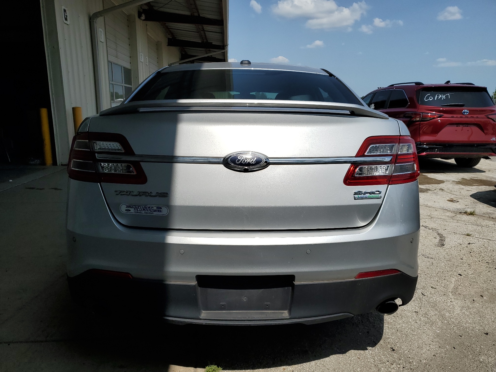 1FAHP2KT4HG113847 2017 Ford Taurus Sho