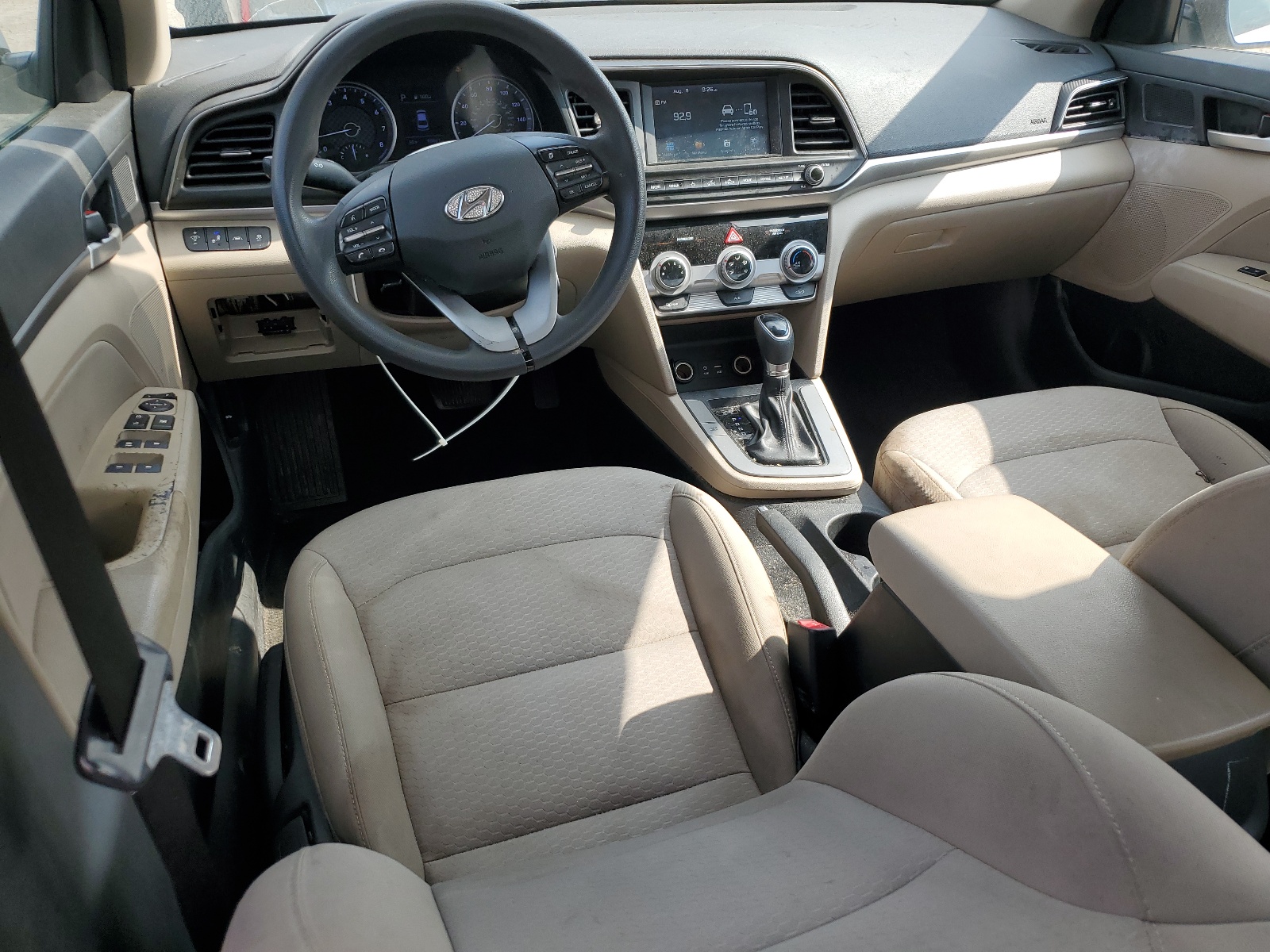 5NPD84LF4KH402790 2019 Hyundai Elantra Sel