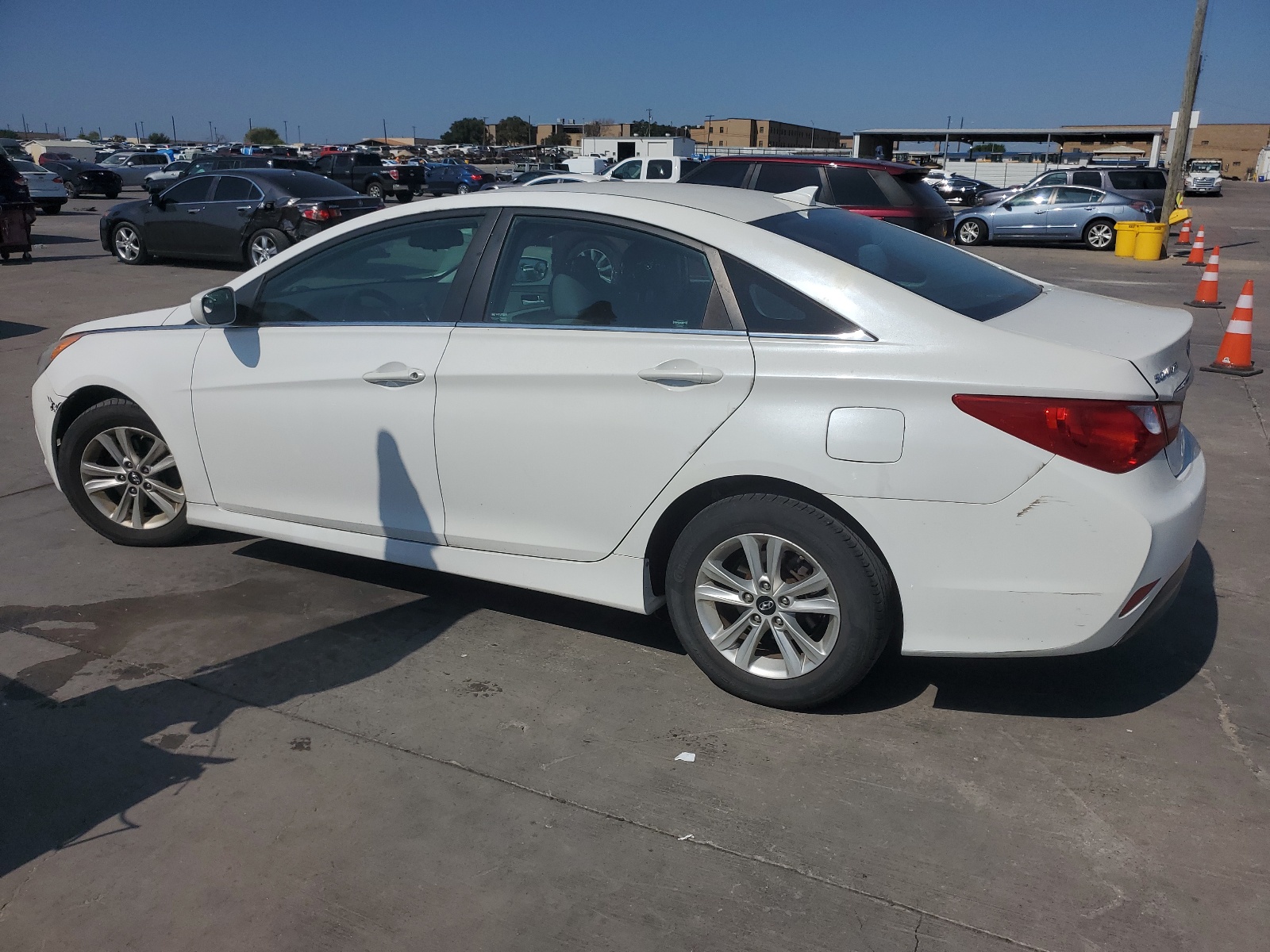 2014 Hyundai Sonata Gls vin: 5NPEB4AC2EH920173