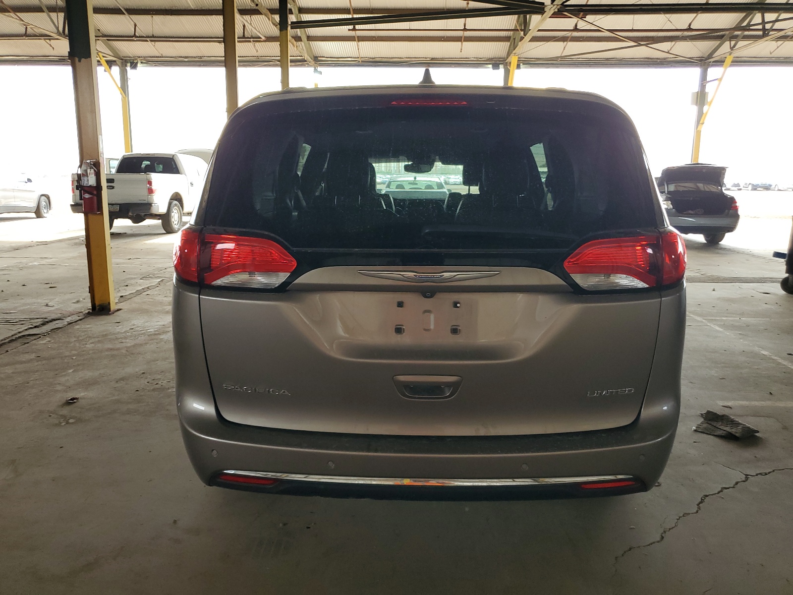 2C4RC1GG9HR679212 2017 Chrysler Pacifica Limited