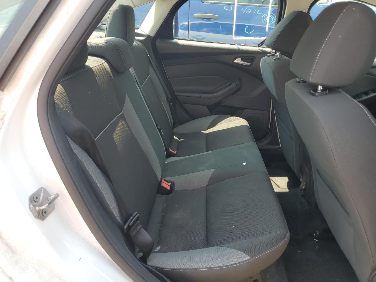 1FADP3F21DL337472 2013 Ford Focus Se 1FADP3F21DL337472 2013 Ford Focus Se