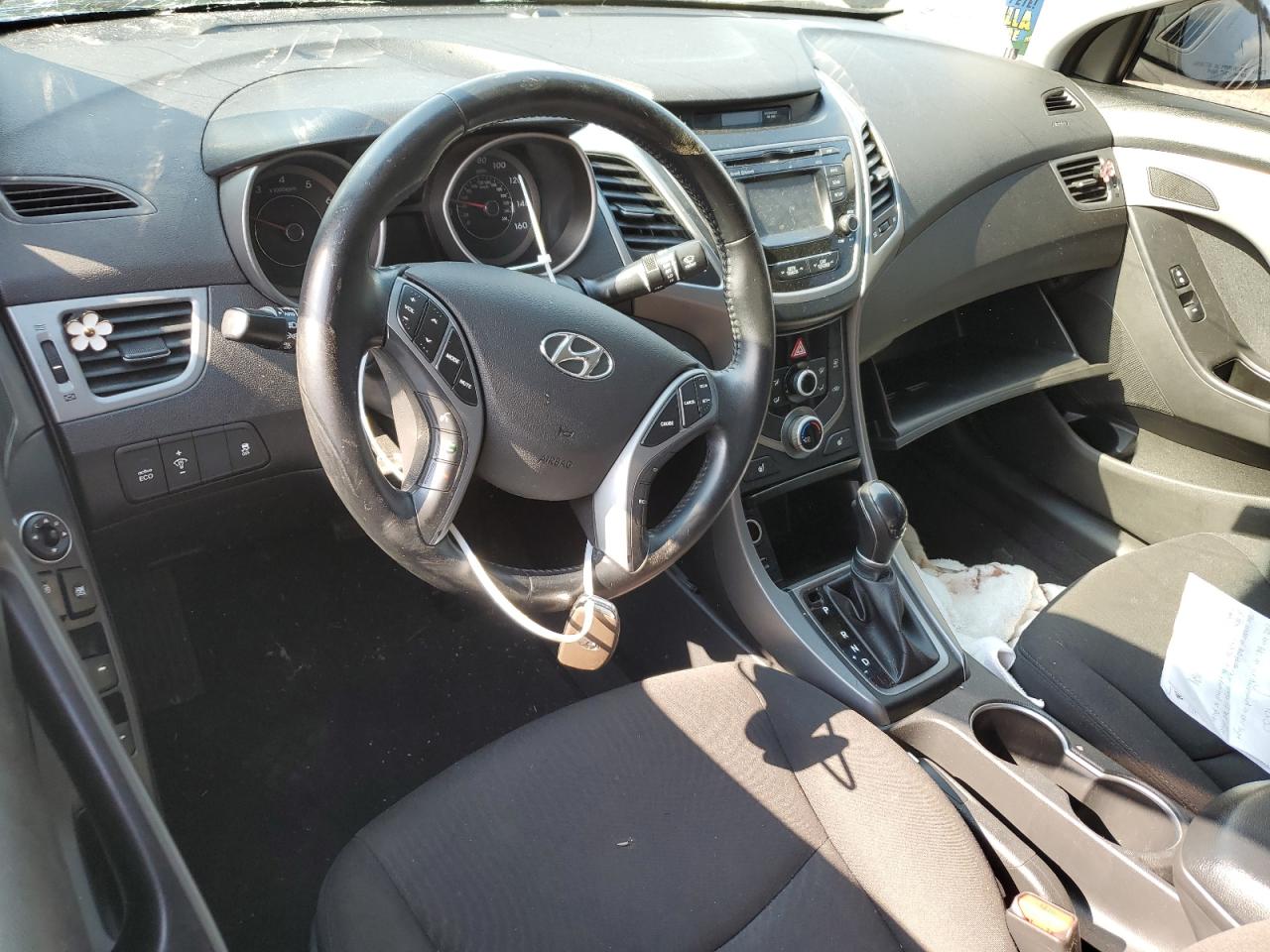 KMHDH4AEXGU520653 2016 Hyundai Elantra Se