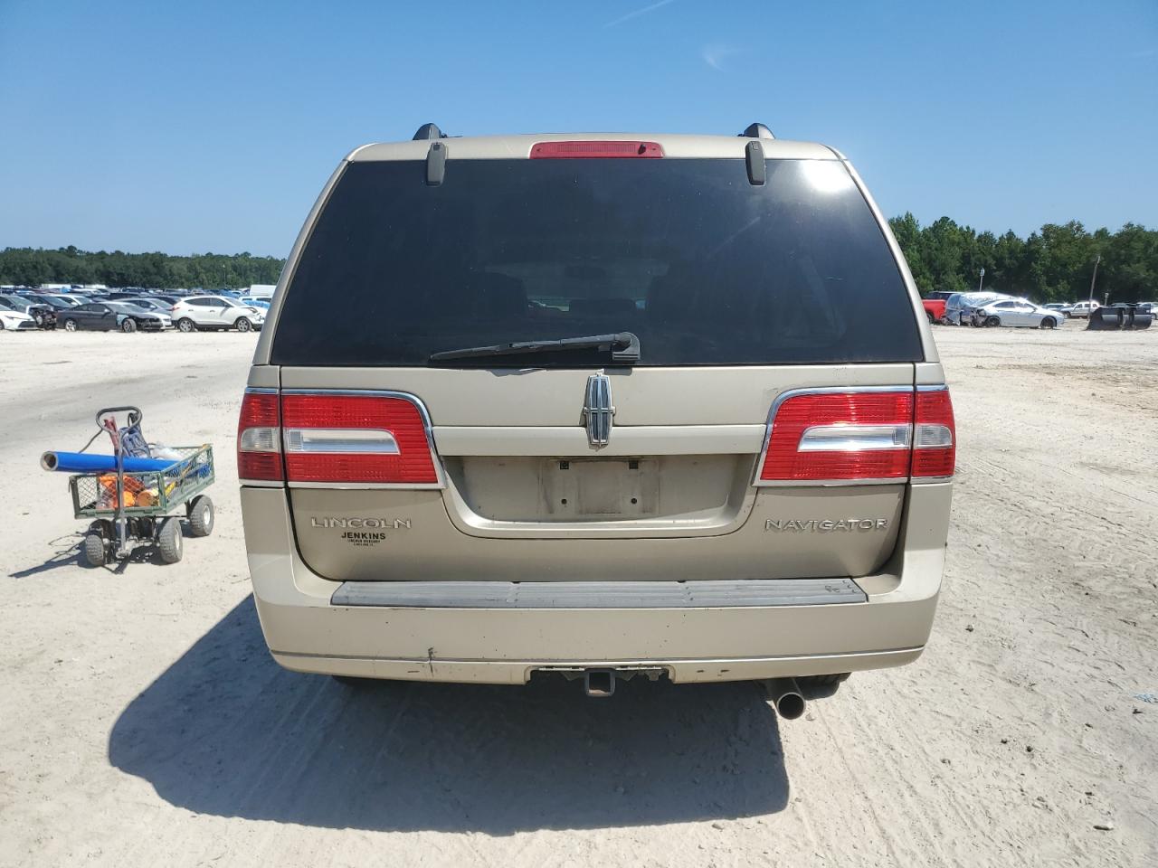 2007 Lincoln Navigator L VIN: 5LMFL27587LJ25599 Lot: 67720194