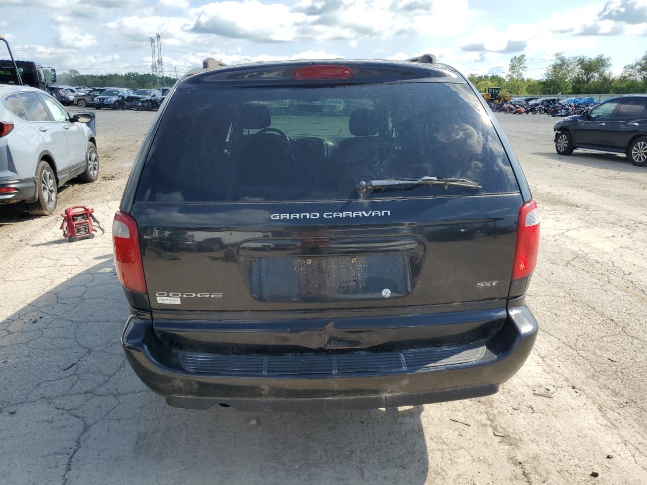 2005 Dodge Grand Caravan Sxt VIN: 2D4GP44L35R143711 Lot: 66012564