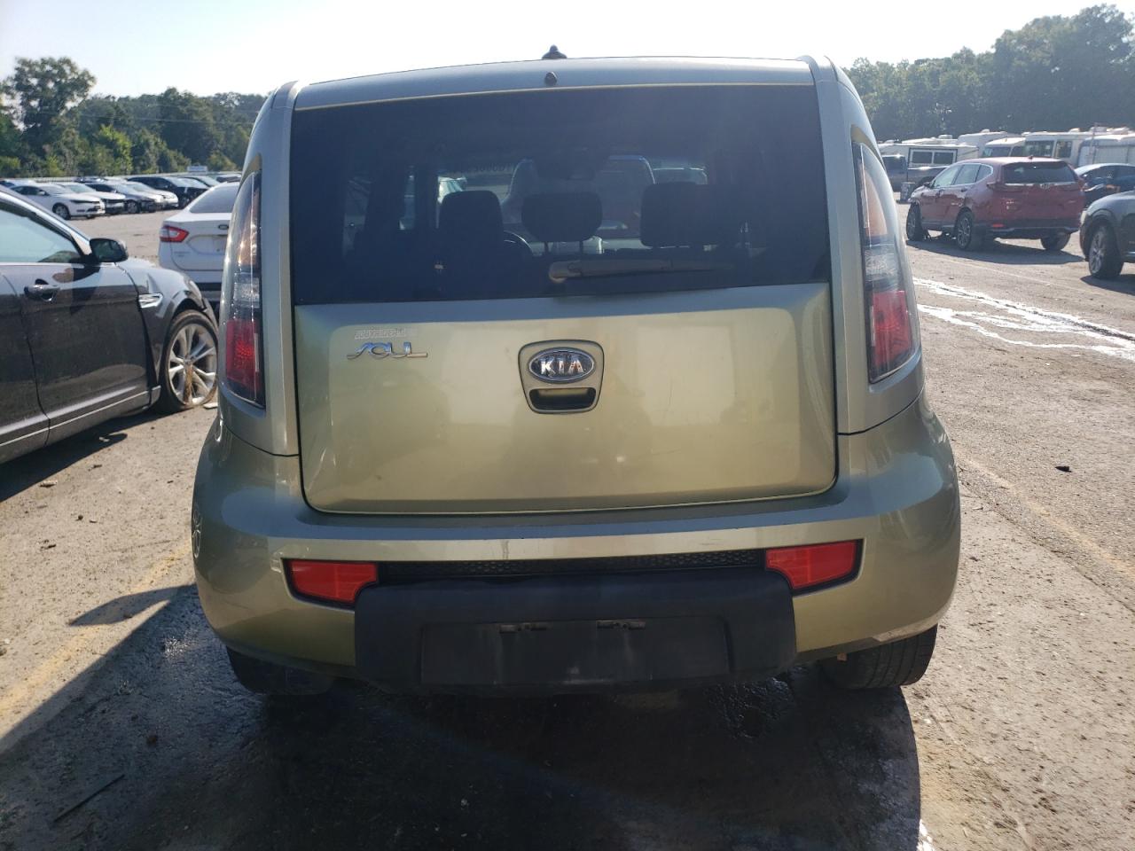 2010 Kia Soul + VIN: KNDJT2A26A7032273 Lot: 65682504