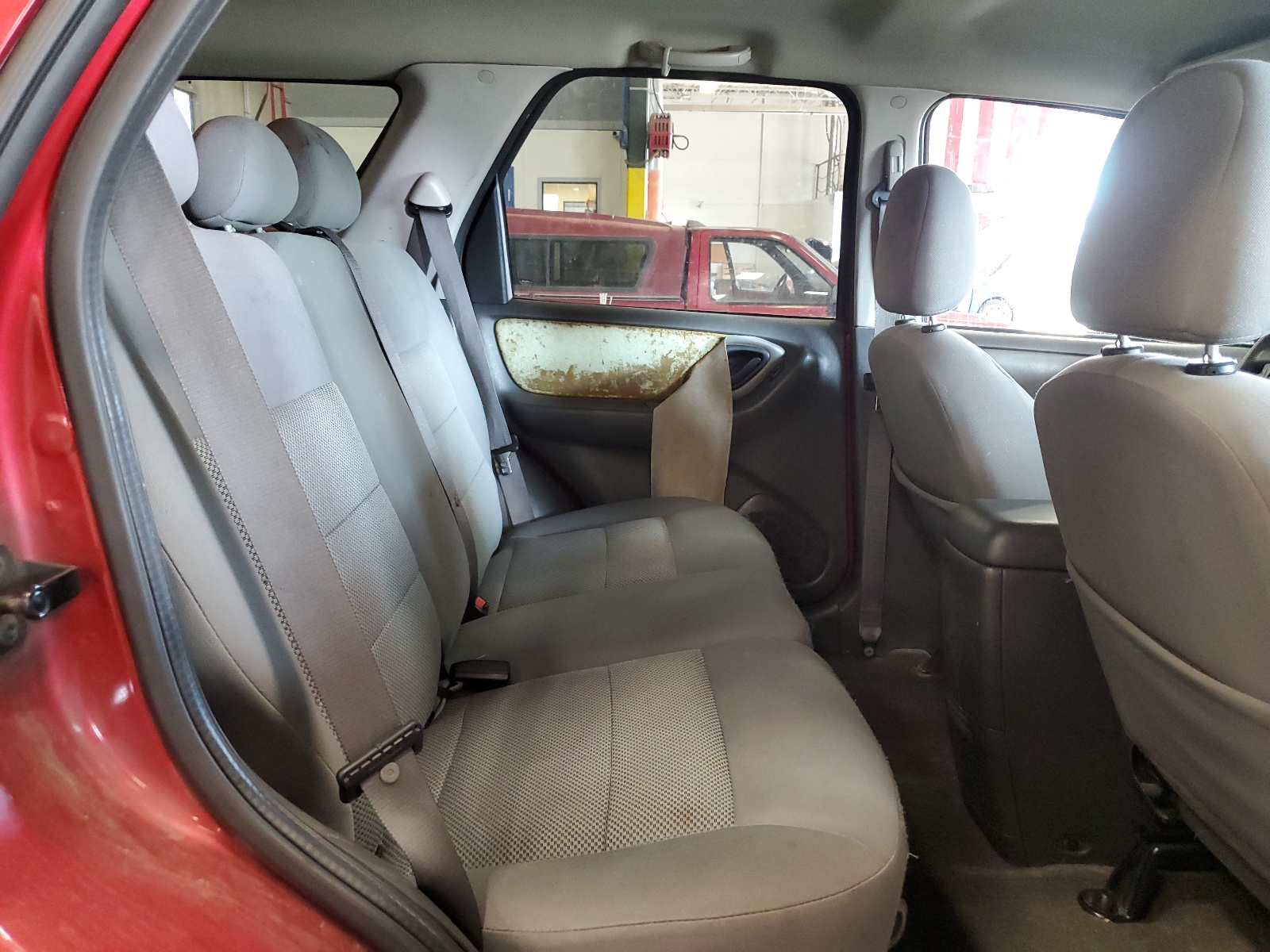 1FMYU93175KD17698 2005 Ford Escape Xlt