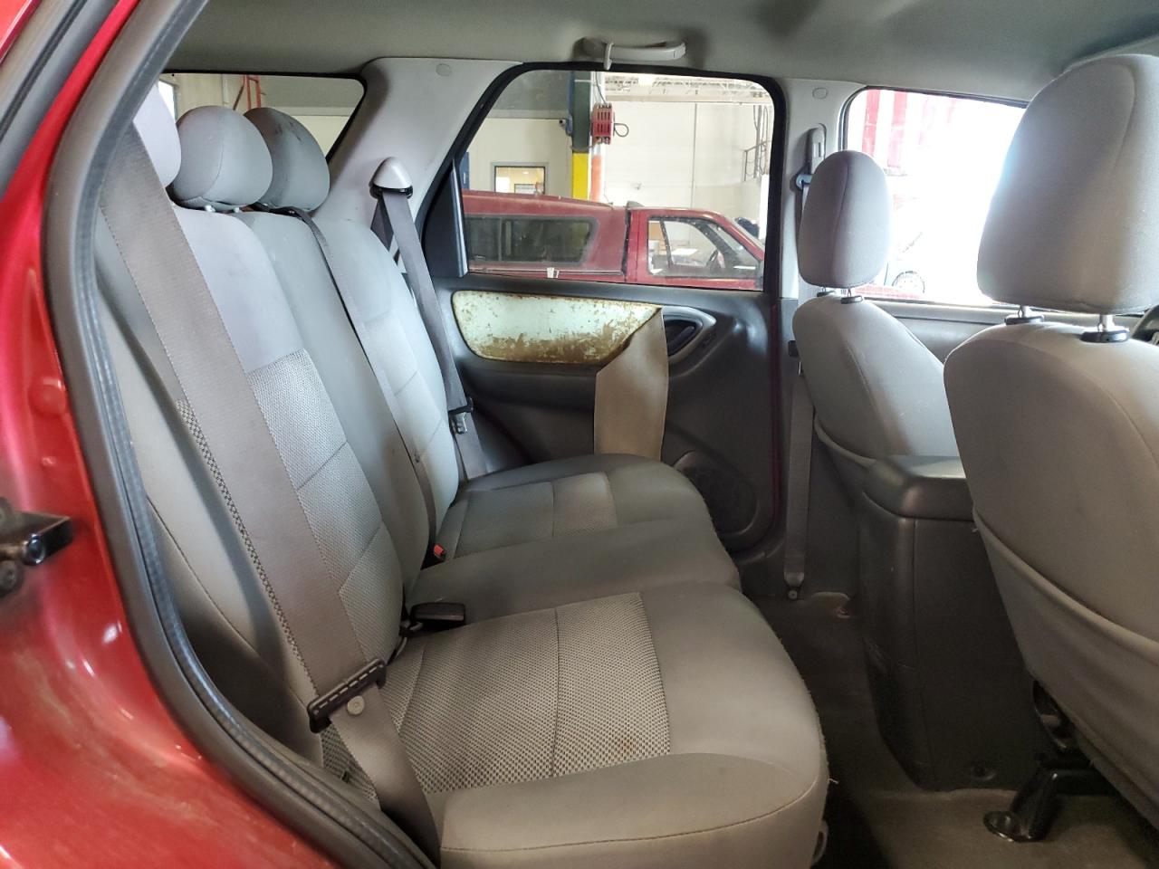 2005 Ford Escape Xlt VIN: 1FMYU93175KD17698 Lot: 68327554