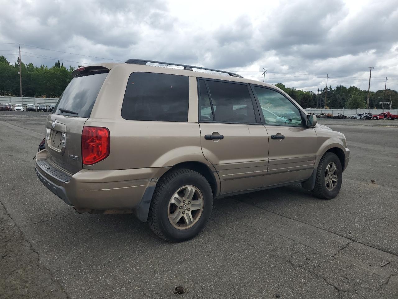 2004 Honda Pilot - Image 3