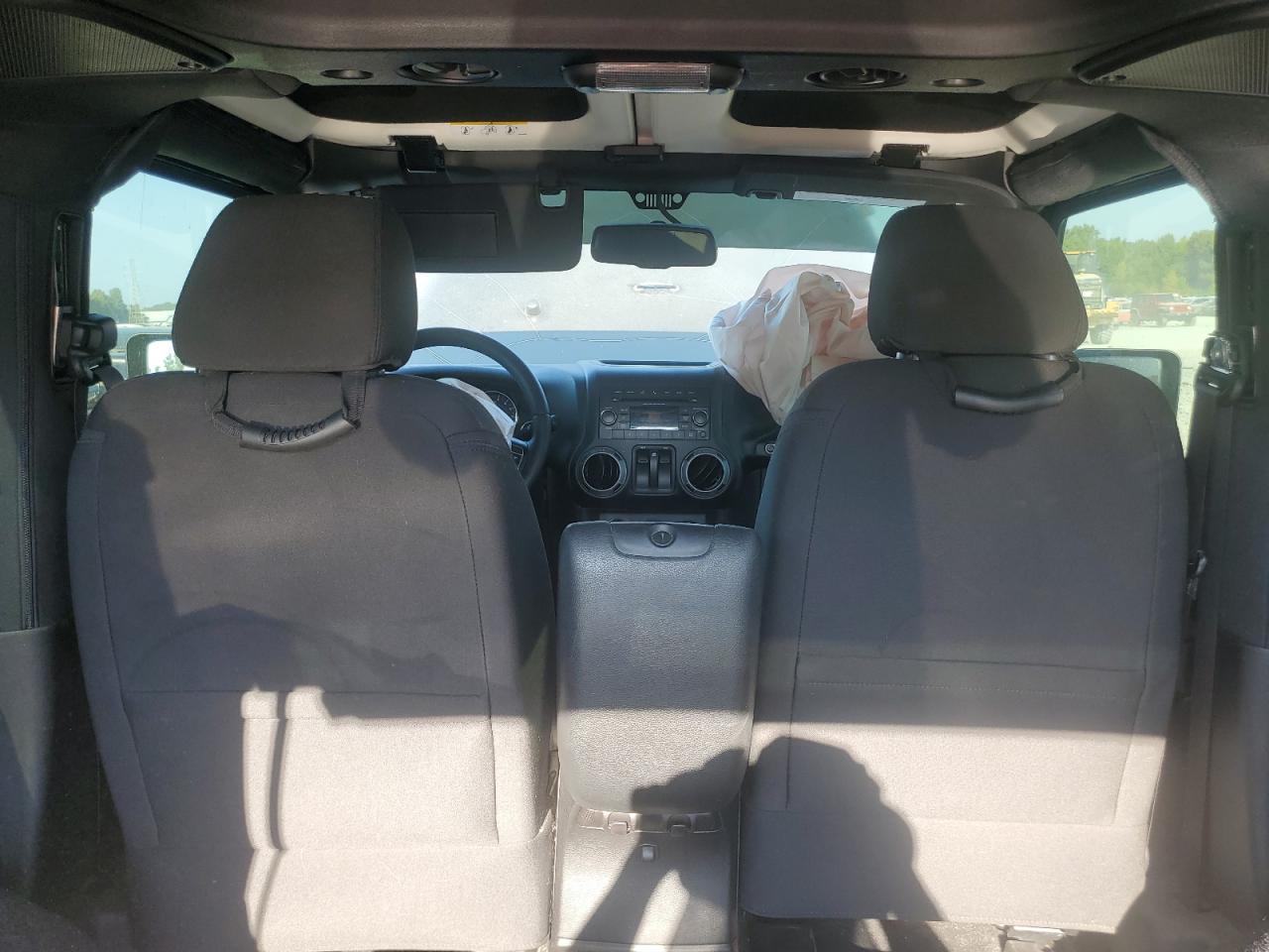 2016 Jeep Wrangler Sport VIN: 1C4AJWAG2GL125283 Lot: 68636224