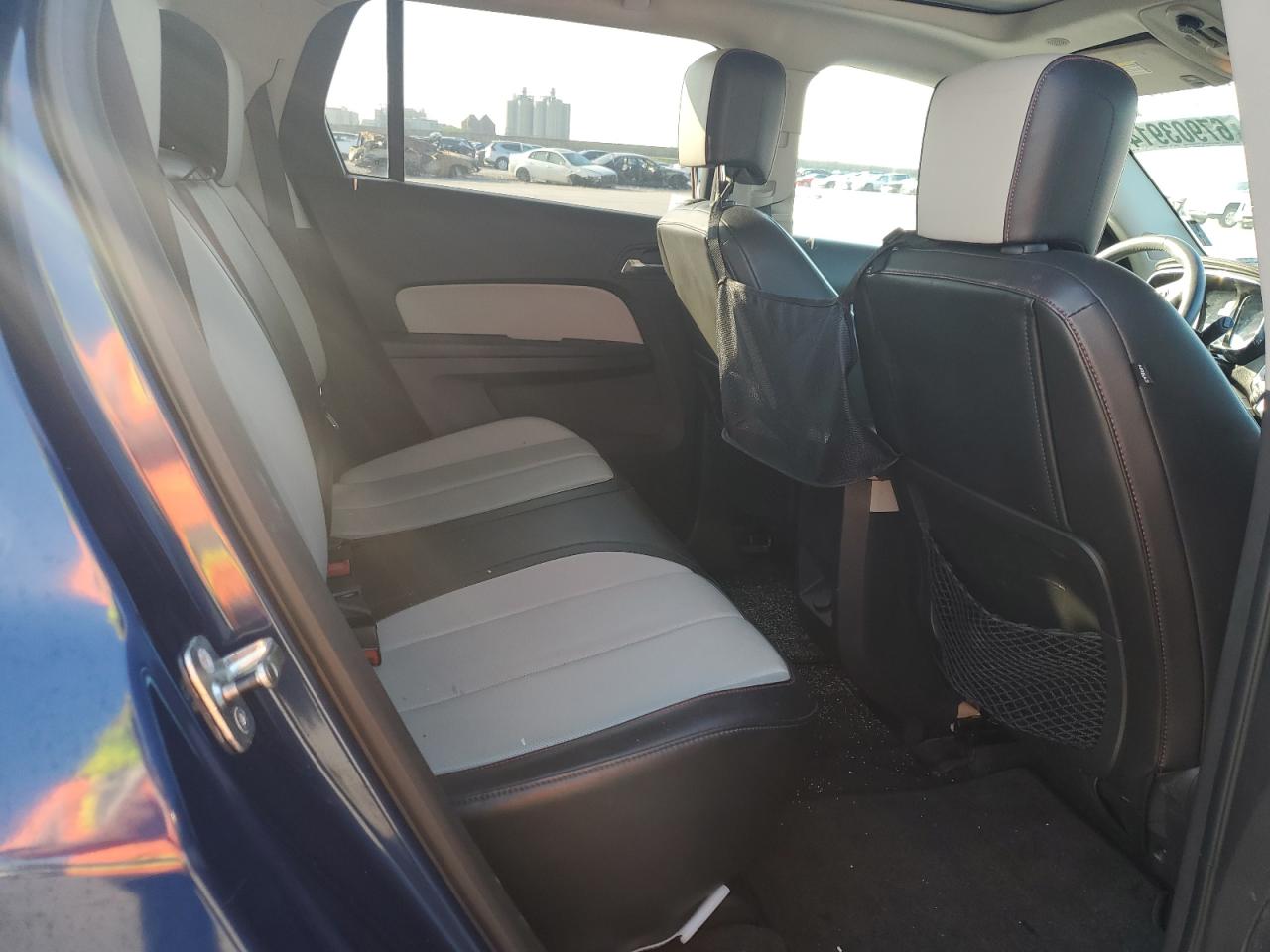 2010 GMC Terrain - Image 11
