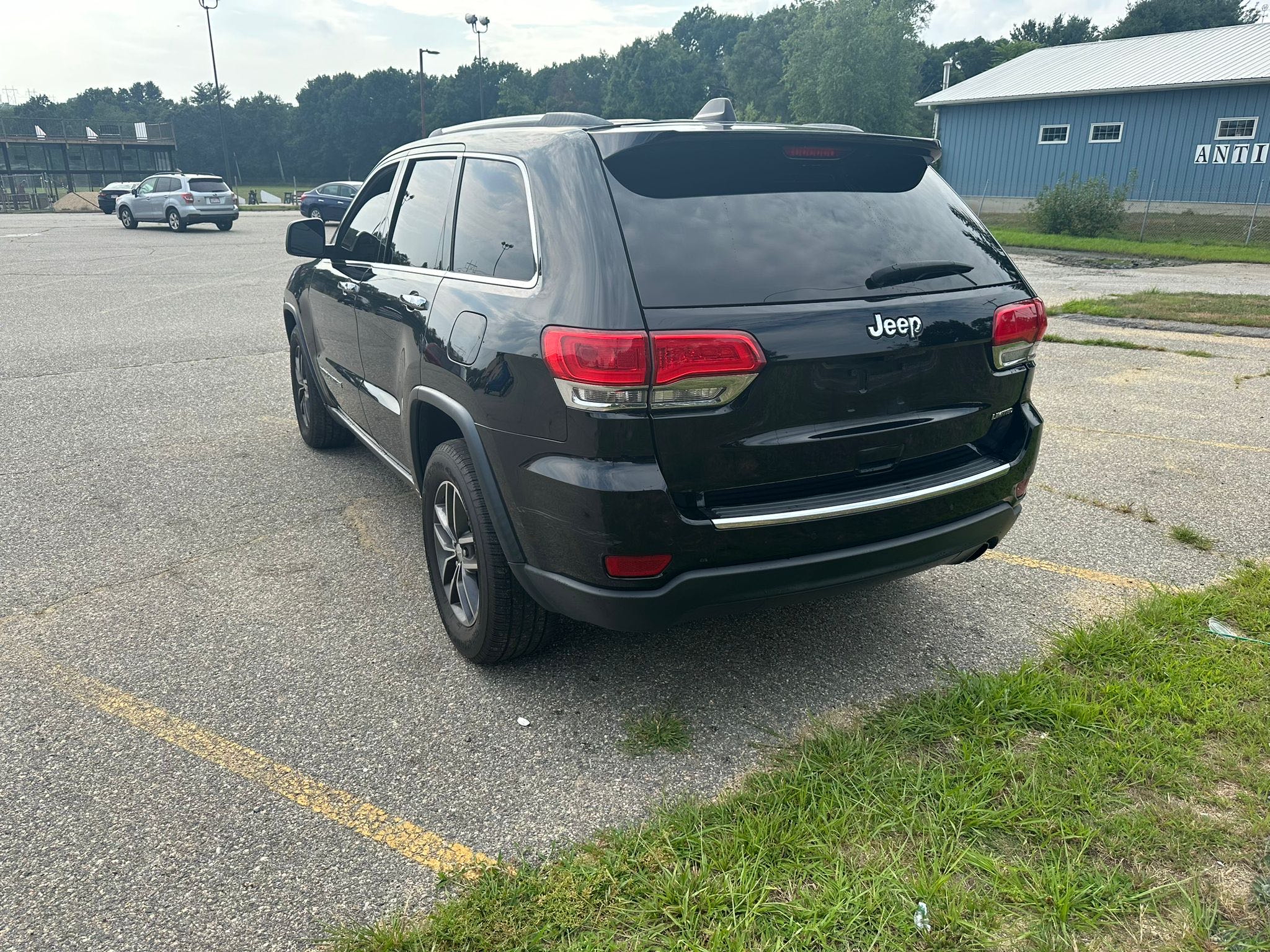 2017 Jeep Grand Cherokee Limited vin: 1C4RJEBG2HC793582