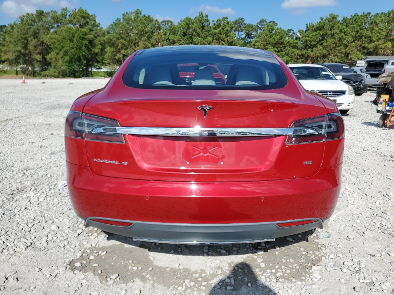 2014 Tesla Model S VIN: 5YJSA1H10EFP60821 Lot: 67303284