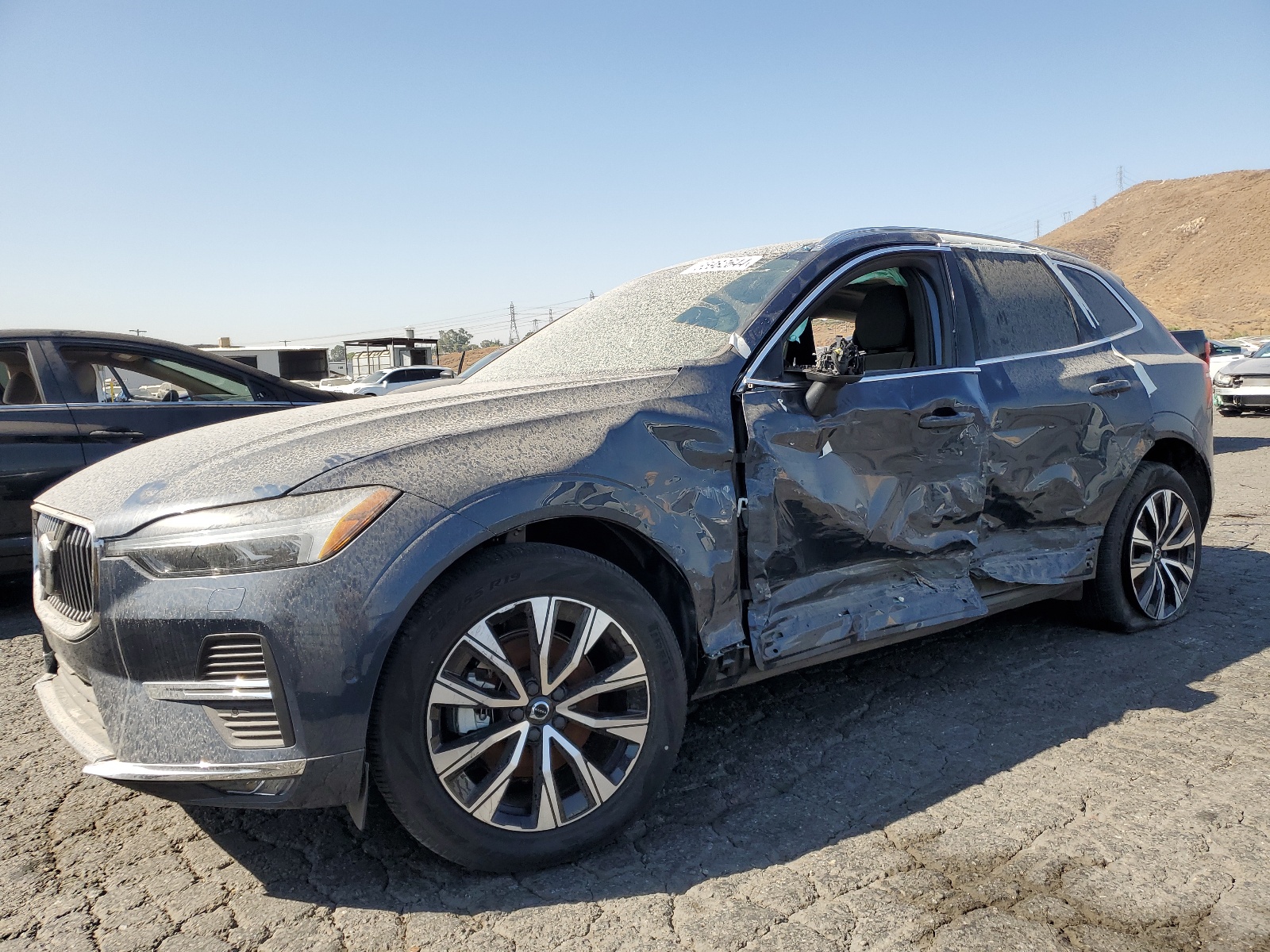 2023 Volvo Xc60 Plus vin: YV4L12RN8P1375897