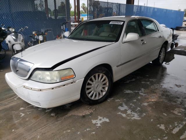 2003 Lincoln Town Car Executive за продажба в Riverview, FL - Front End