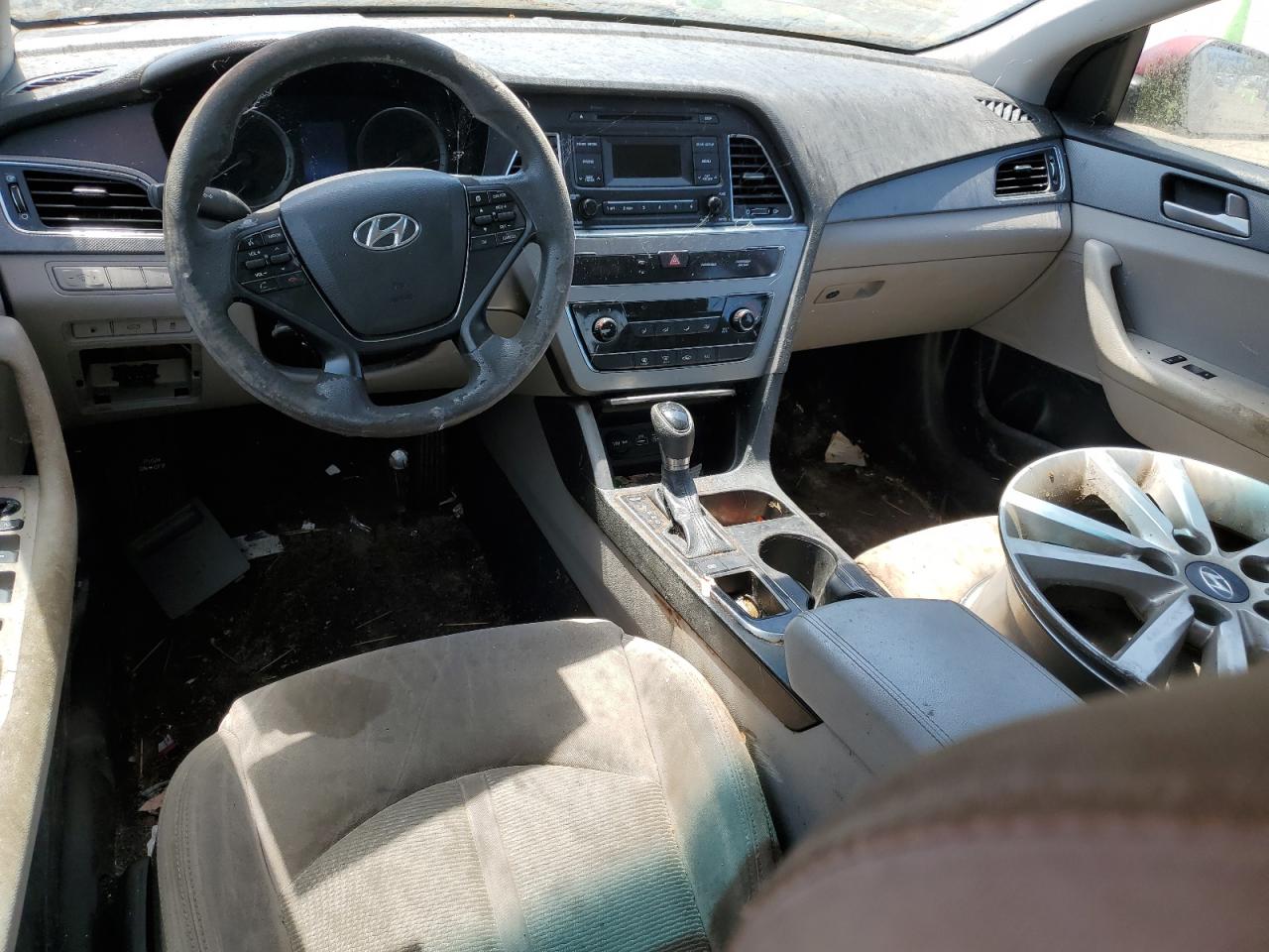 5NPE24AF8FH077768 2015 Hyundai Sonata Se