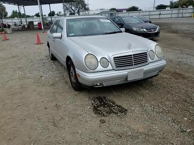 1999 Mercedes-Benz E 430 VIN: WDBJF70H8XA776607 Lot: 65682514