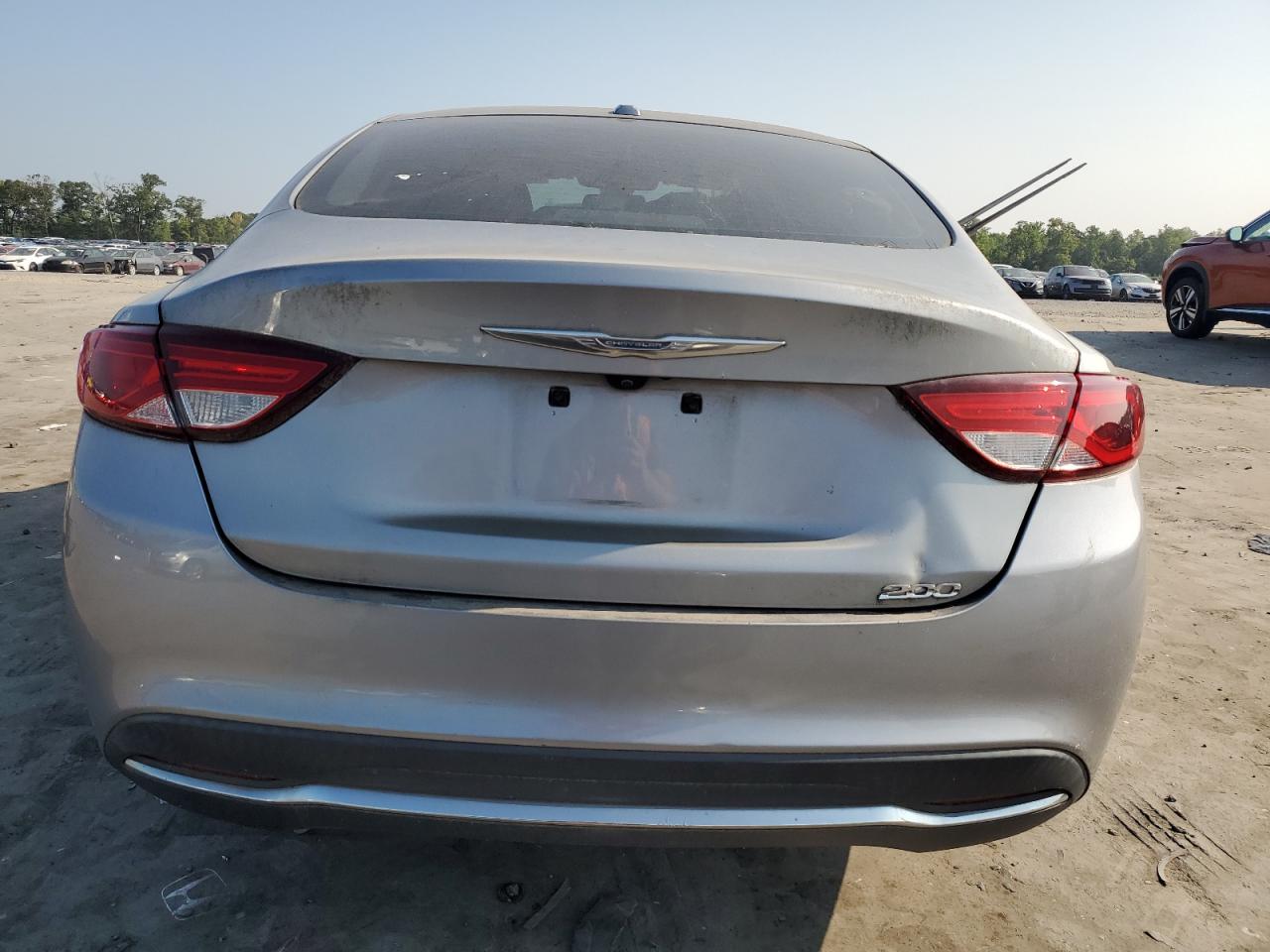 2015 Chrysler 200 Limited VIN: 1C3CCCABXFN719777 Lot: 67401684