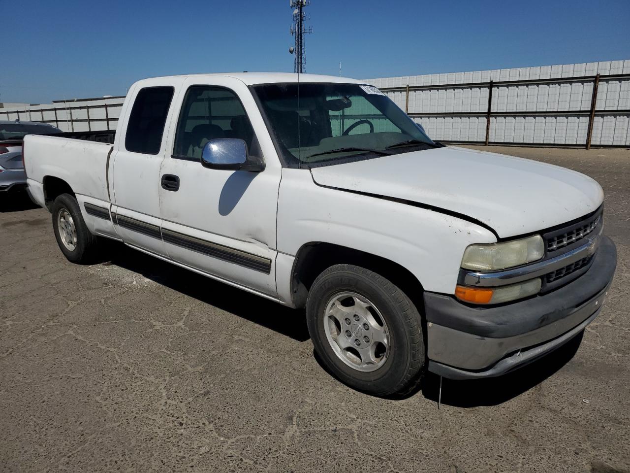 2000 Chevrolet Silverado - Image 4