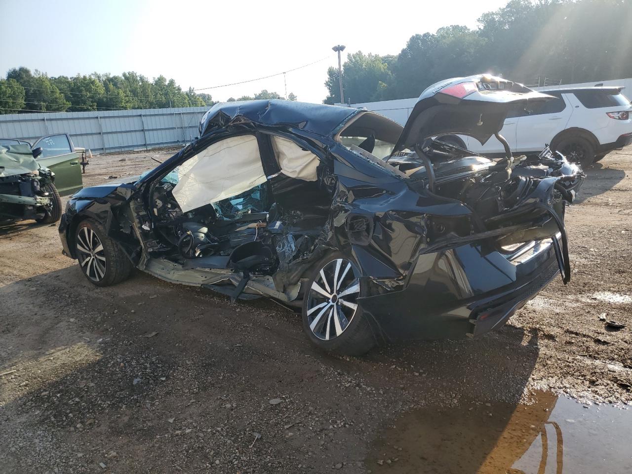 2021 Nissan Altima - Image 2